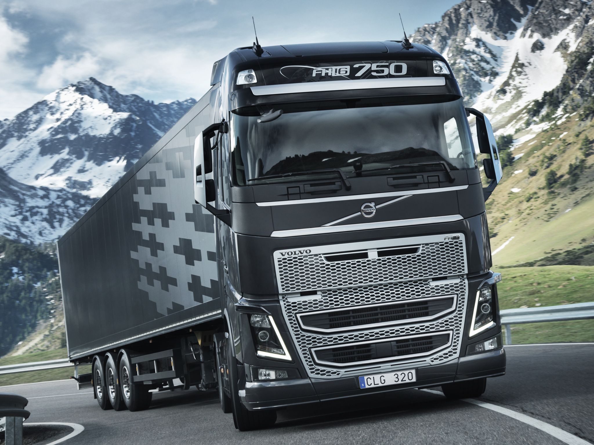 Volvo Truck Wallpapers K Hd Volvo Truck Backgrounds On Wallpaperbat