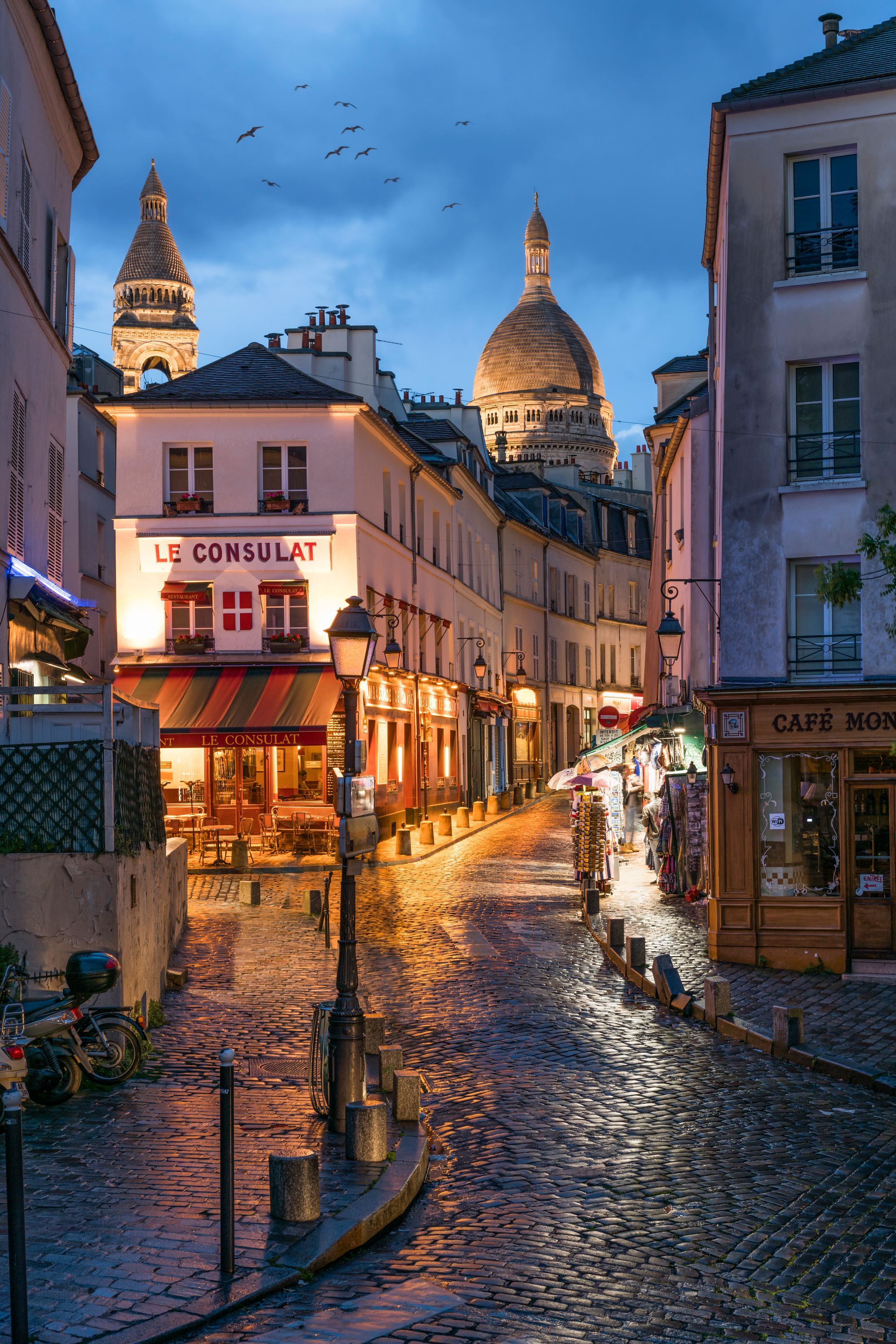 Montmartre Wallpapers K Hd Montmartre Backgrounds On Wallpaperbat