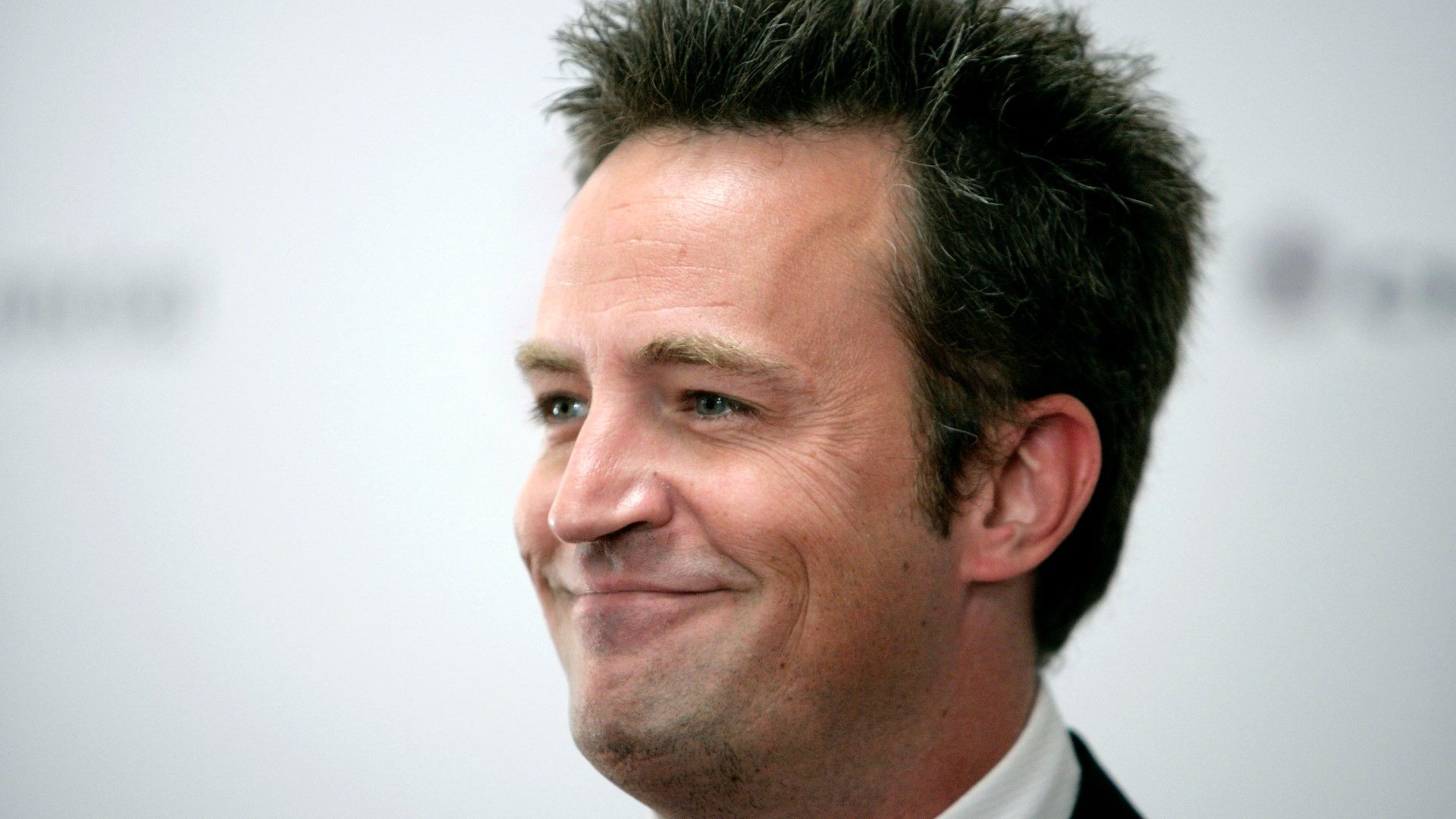 Matthew Perry Wallpapers - 4k, HD Matthew Perry Backgrounds on WallpaperBat