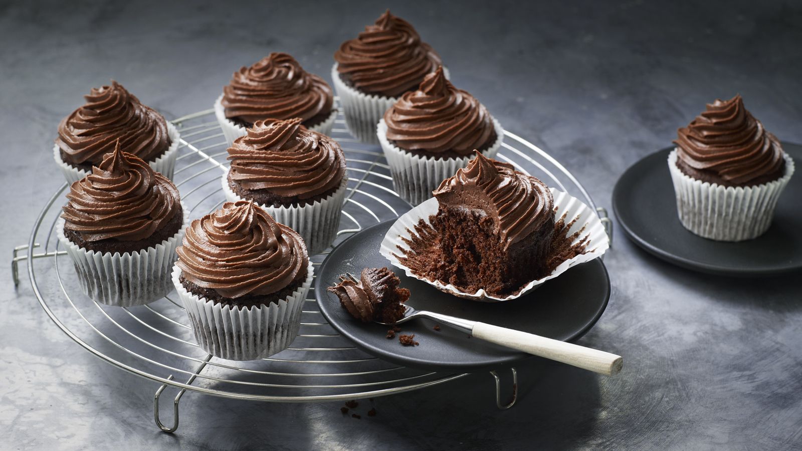 Chocolate Cupcake Wallpapers 4k HD Chocolate Cupcake Backgrounds On 