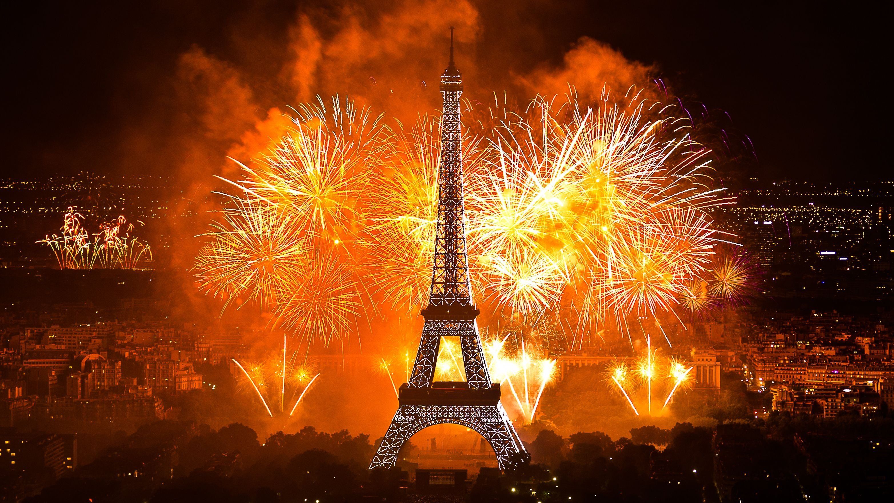 Eiffel Tower Fireworks Wallpapers - 4k, HD Eiffel Tower Fireworks ...