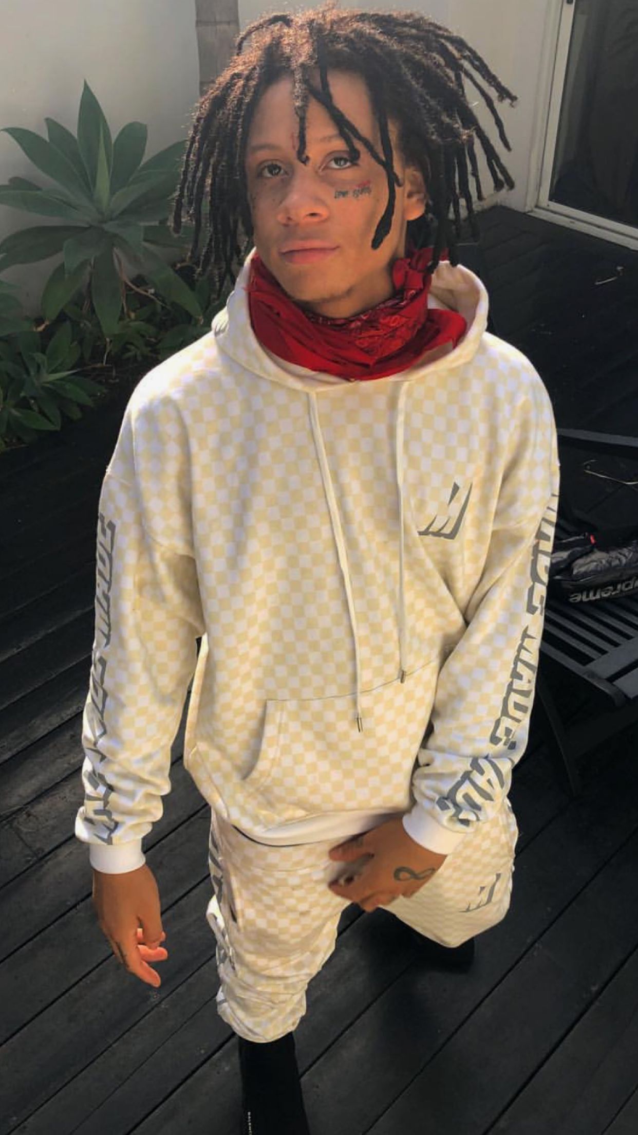Trippie Redd Shower: Trending On Tiktok And Beyond - 36ytzpk