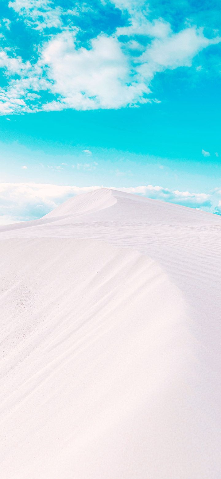 720x1560 White Sand Dunes Under A Clear Sky 4K ... Wallpaper