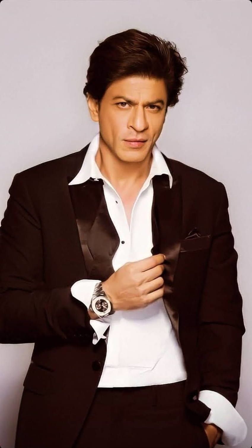 Shahrukh Khan Wallpapers 4k Hd Shahrukh Khan Backgrounds On Wallpaperbat