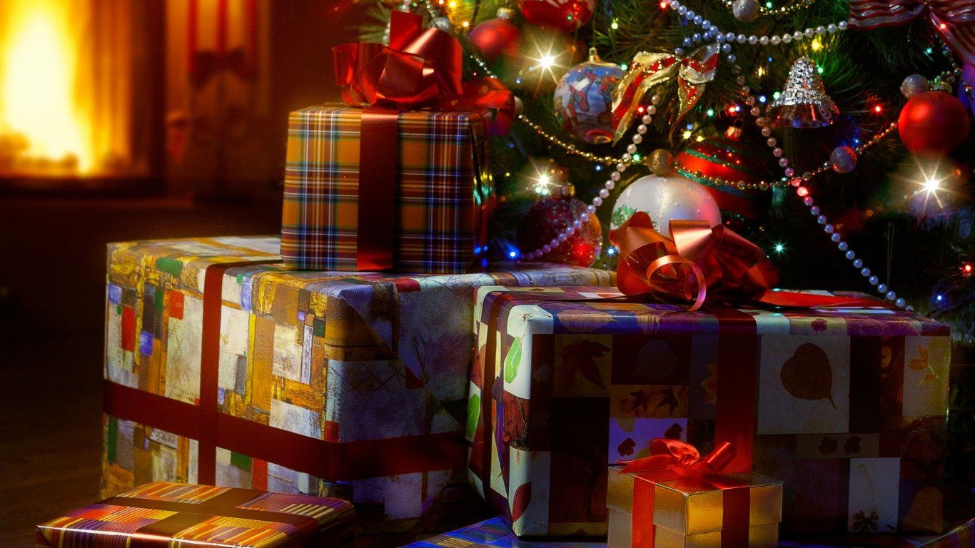 Christmas 1366x768 Wallpapers - 4k, HD Christmas 1366x768 Backgrounds ...