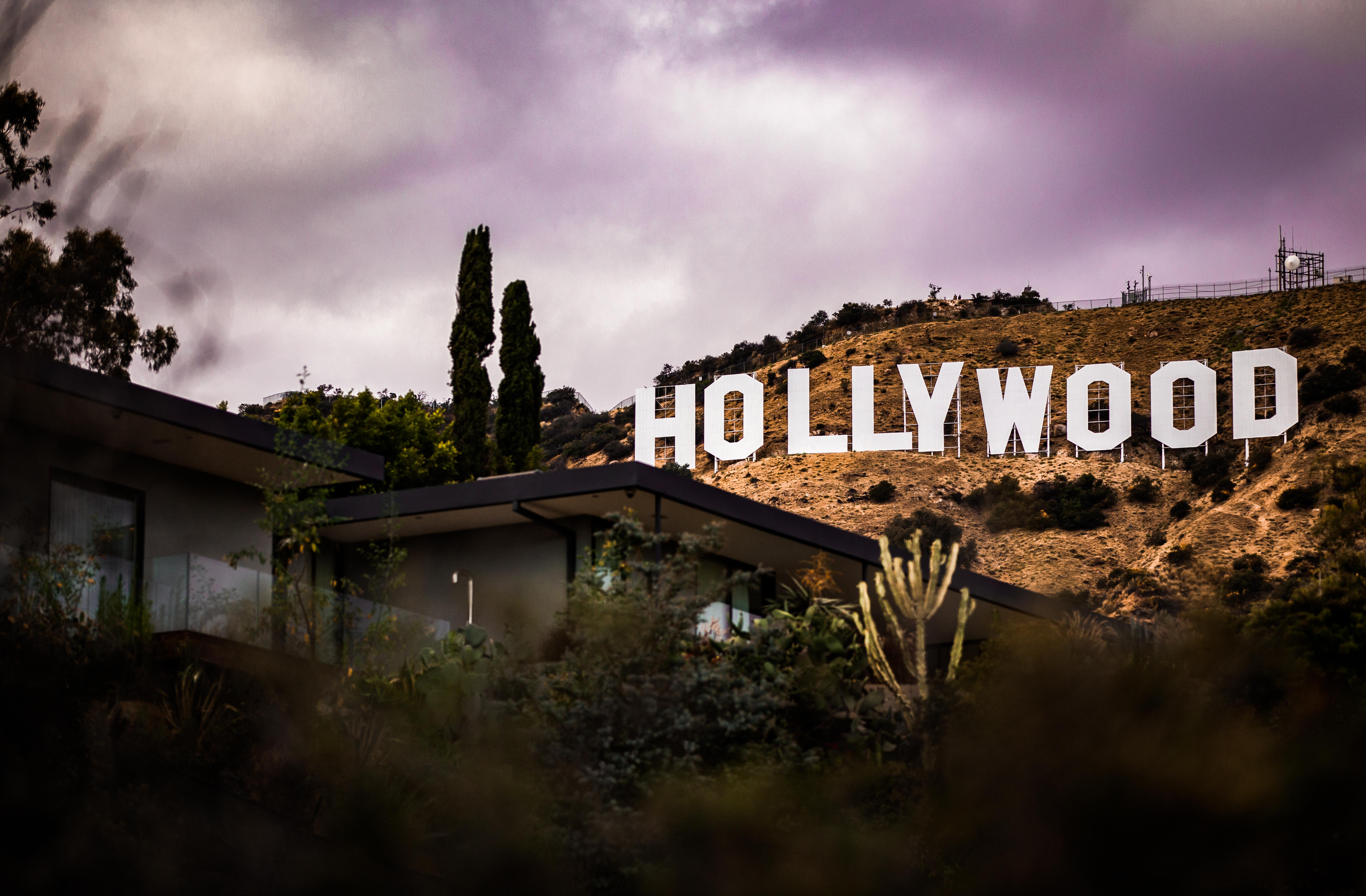 Hollywood Wallpapers.