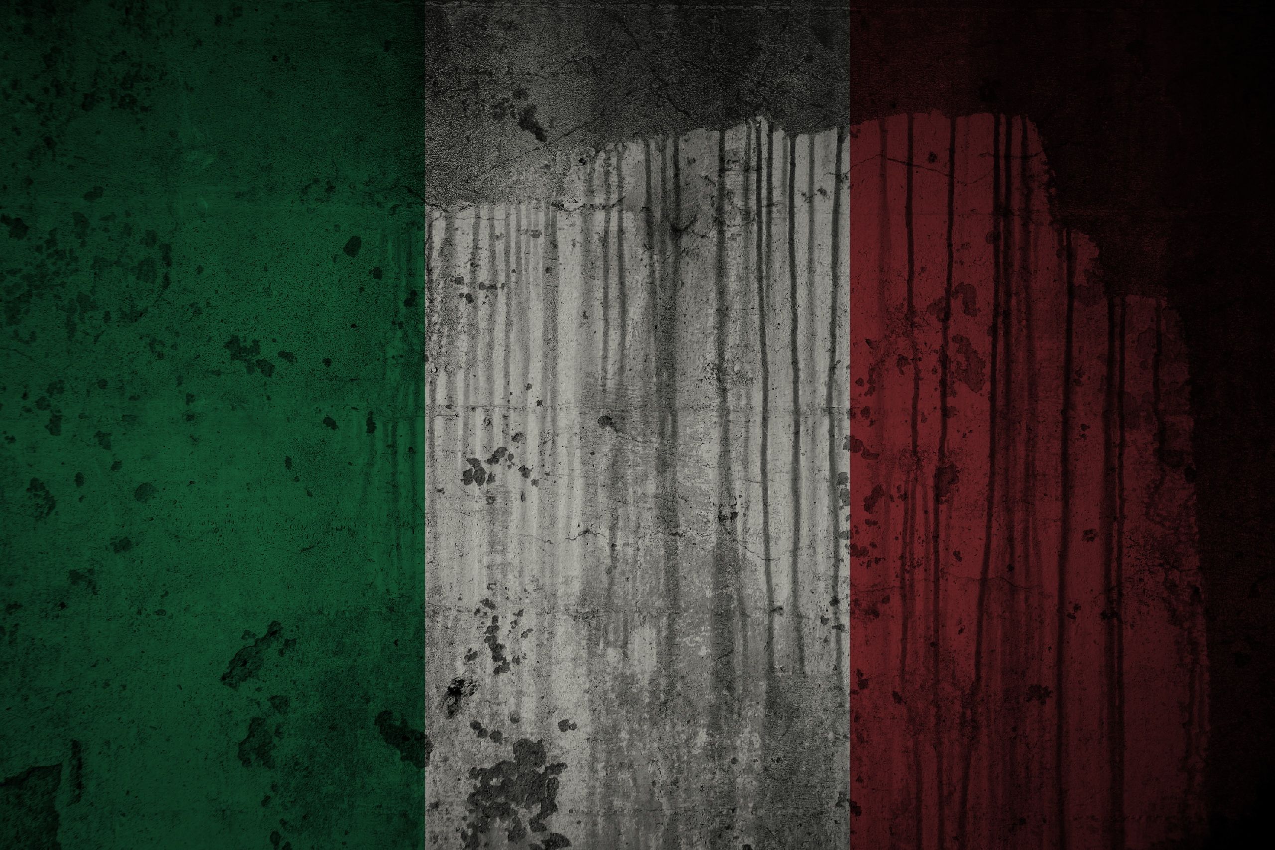 2560x1707 grunge, flags, Italian, Italy - Free Wallpaper on WallpaperBat.