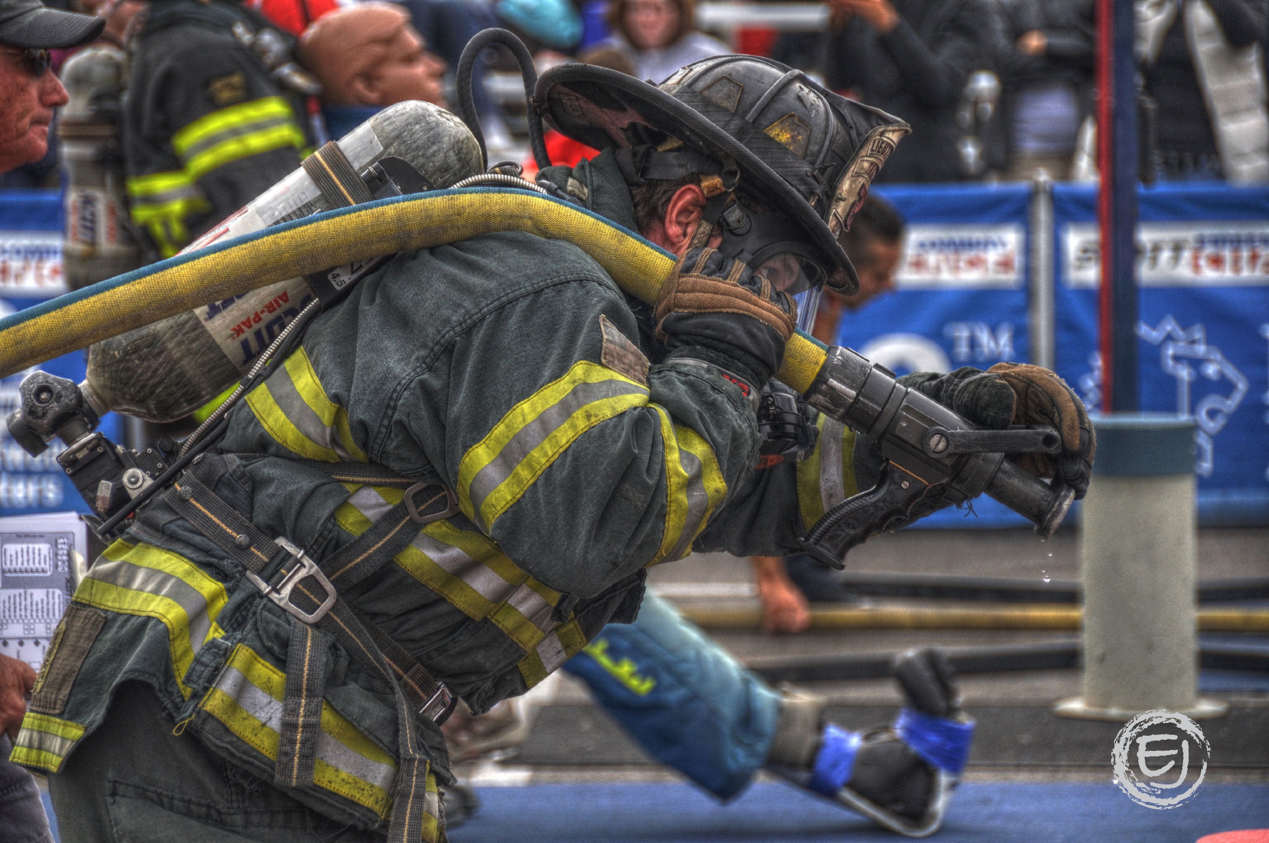 4096x2720 Firefighter Desktop Wallpaper : r/Firefighting Wallpaper