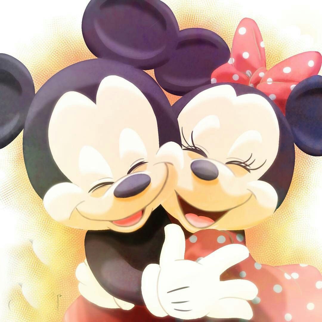 1080x1080 Mickey & Minnie giving a big hug as their love is very strong on WallpaperBat