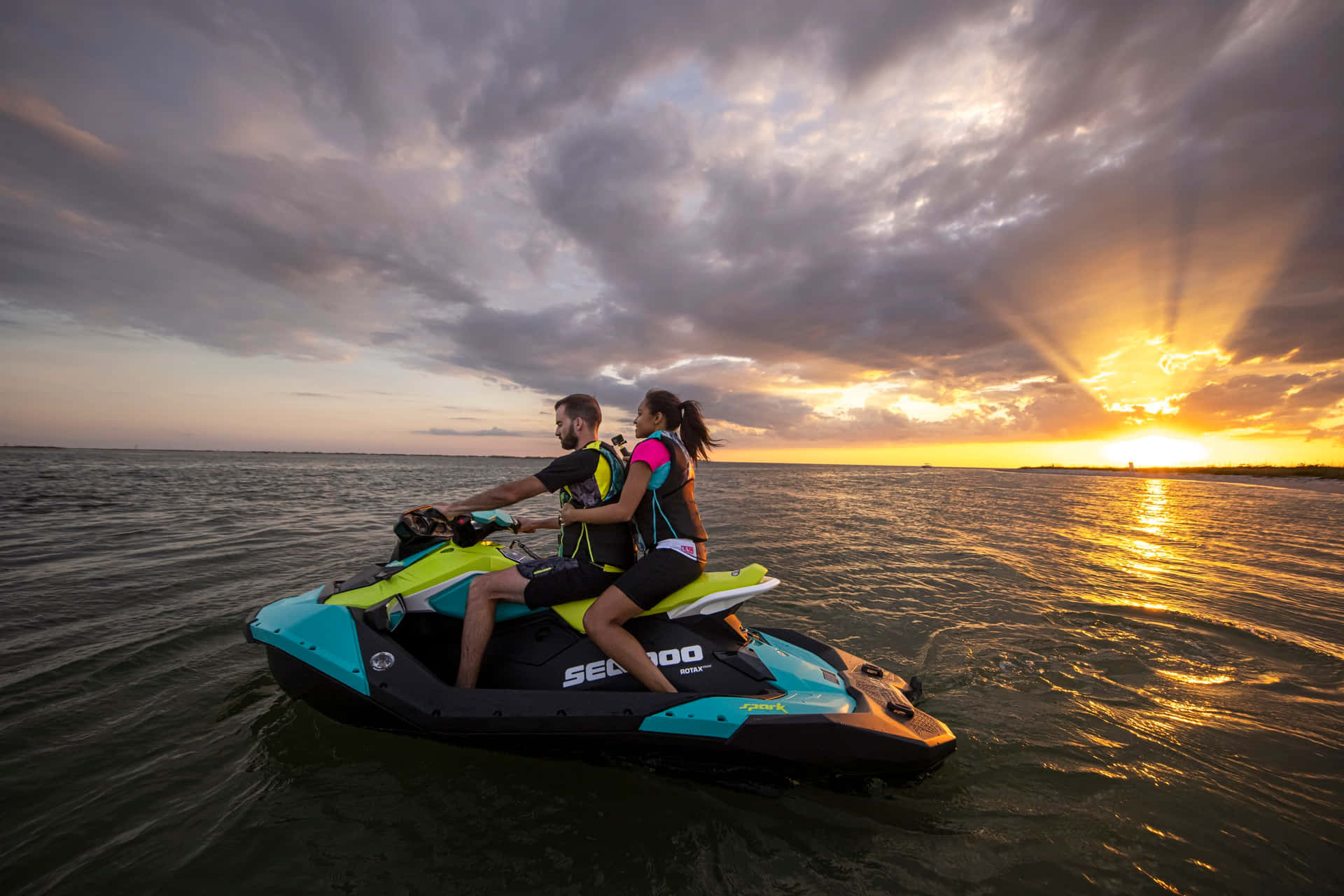 Spark 2up. Гидроцикл BRP Spark Trixx 2up. Sea Doo Spark 2022. Sea Doo Spark 2021. Гидроциклы Sea-Doo 2022.