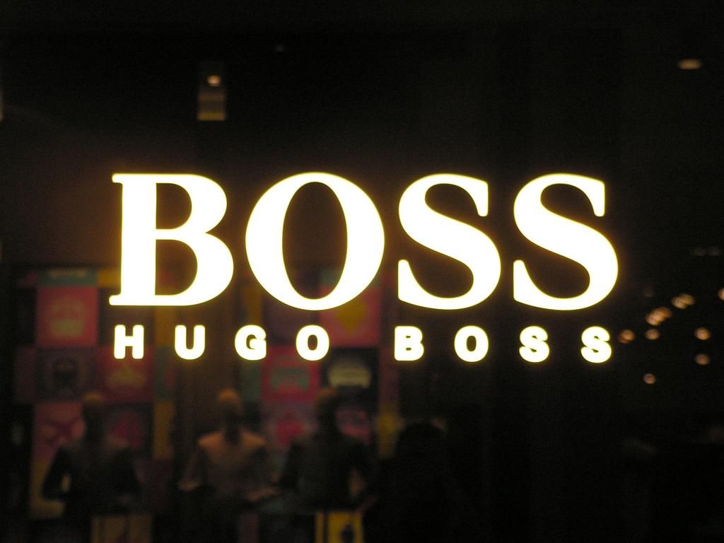 Фирма hugo boss. Хуго босс бренд. Hugo Boss лейбл. Hugo Boss logo. Boss Hugo Boss logo.