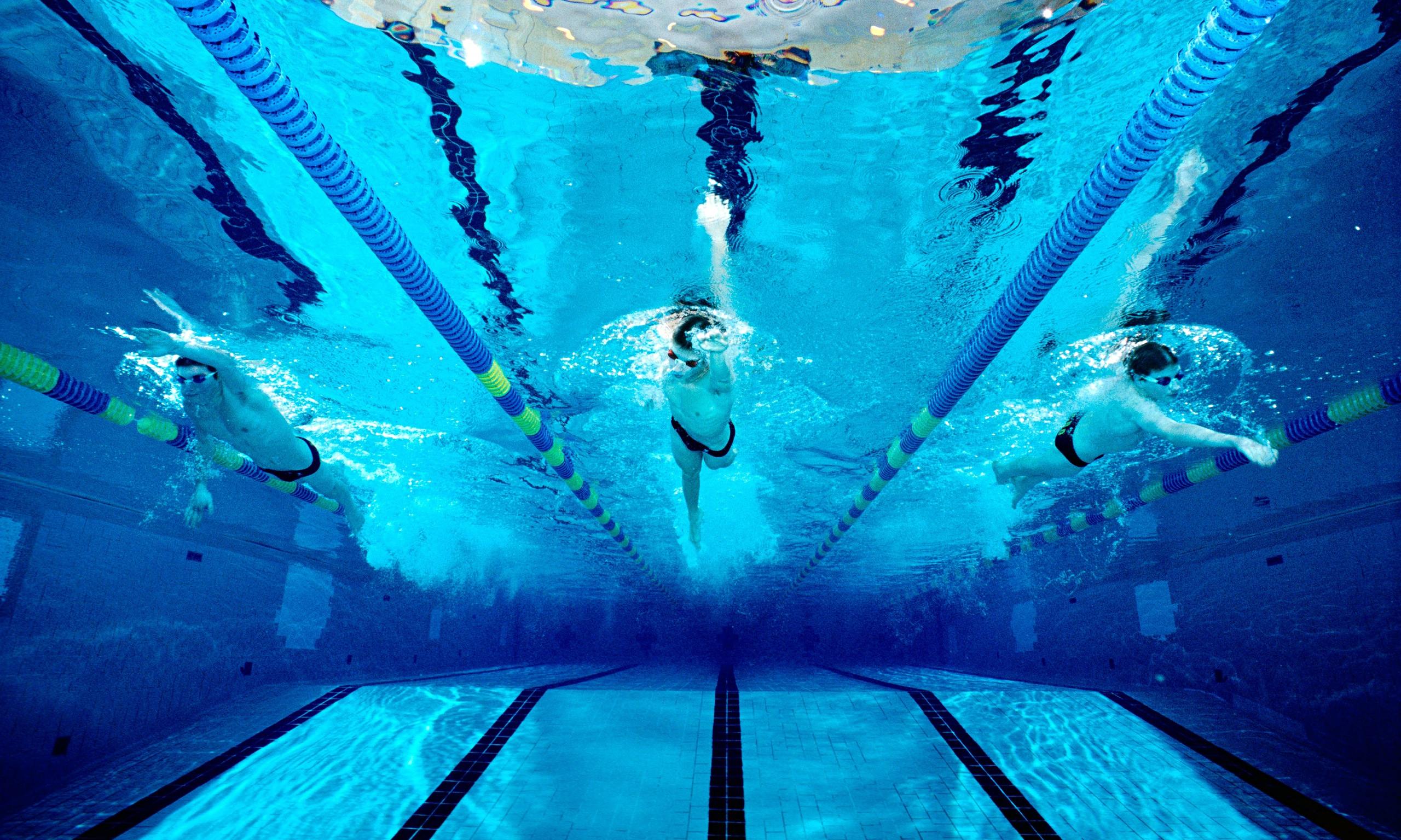 Have swimming. Спортивный бассейн. Бассейн под водой. Спортивный бассейн под водой. Плавание фон.