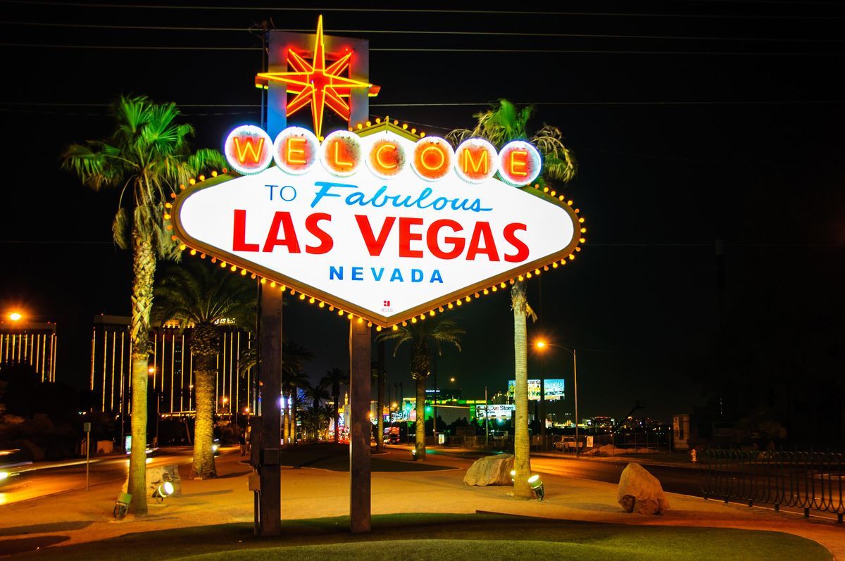 Las Vegas Signs Night Wallpapers - 4k, Hd Las Vegas Signs Night 