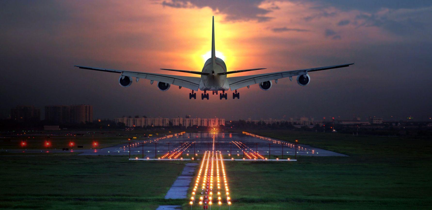 1782x870 Runway Wallpapers - Top Free Runway Backgrounds - WallpaperAccess Wallpaper