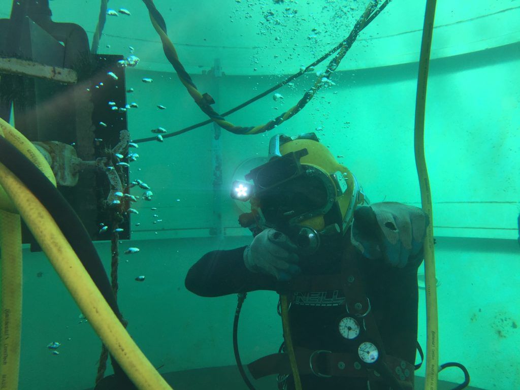 Underwater Welding Wallpapers - 4k, HD Underwater Welding Backgrounds ...