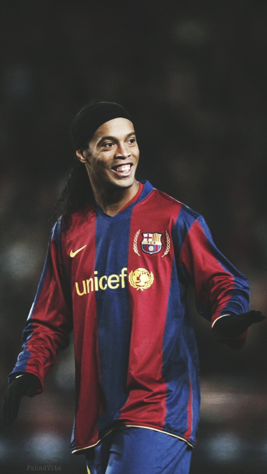 Ronaldinho Wallpapers 4k Hd Ronaldinho Backgrounds On Wallpaperbat 6586