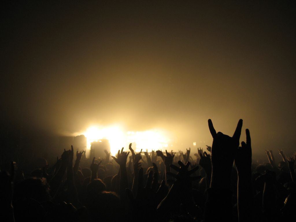 1024x768 Free download Rock Concert Wallpaper Rock atmosphere wallpaper ... Wallpaper