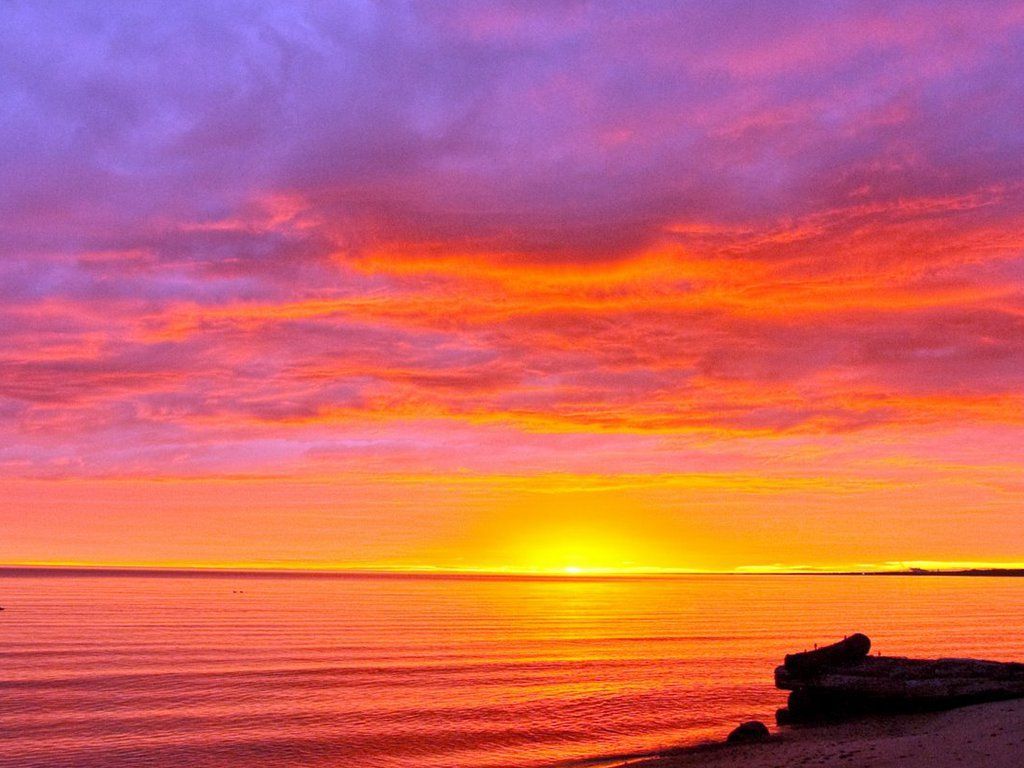 1024x768 Sunrise with Colorful Sky. Beach sunset wallpaper, Sunset wallpaper, Sunrise wallpaper on WallpaperBat