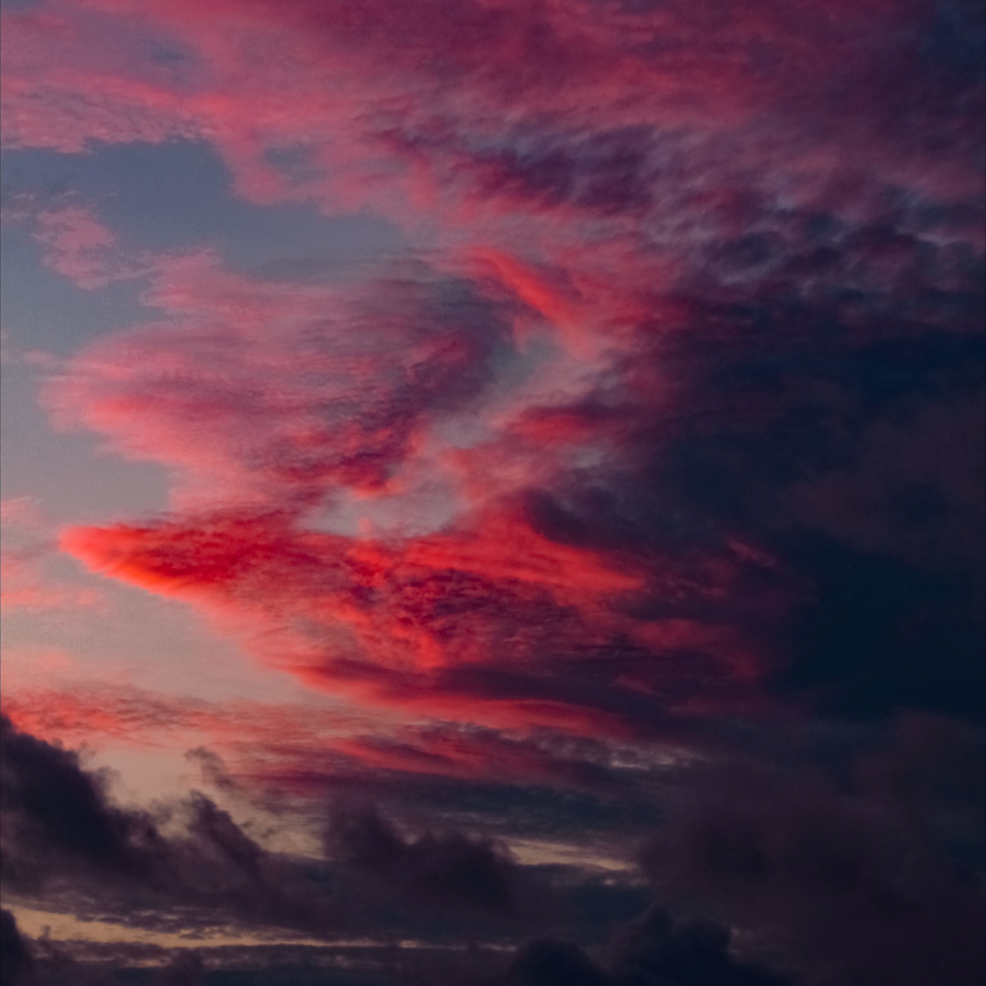 Pink Clouds Sunset Wallpapers.