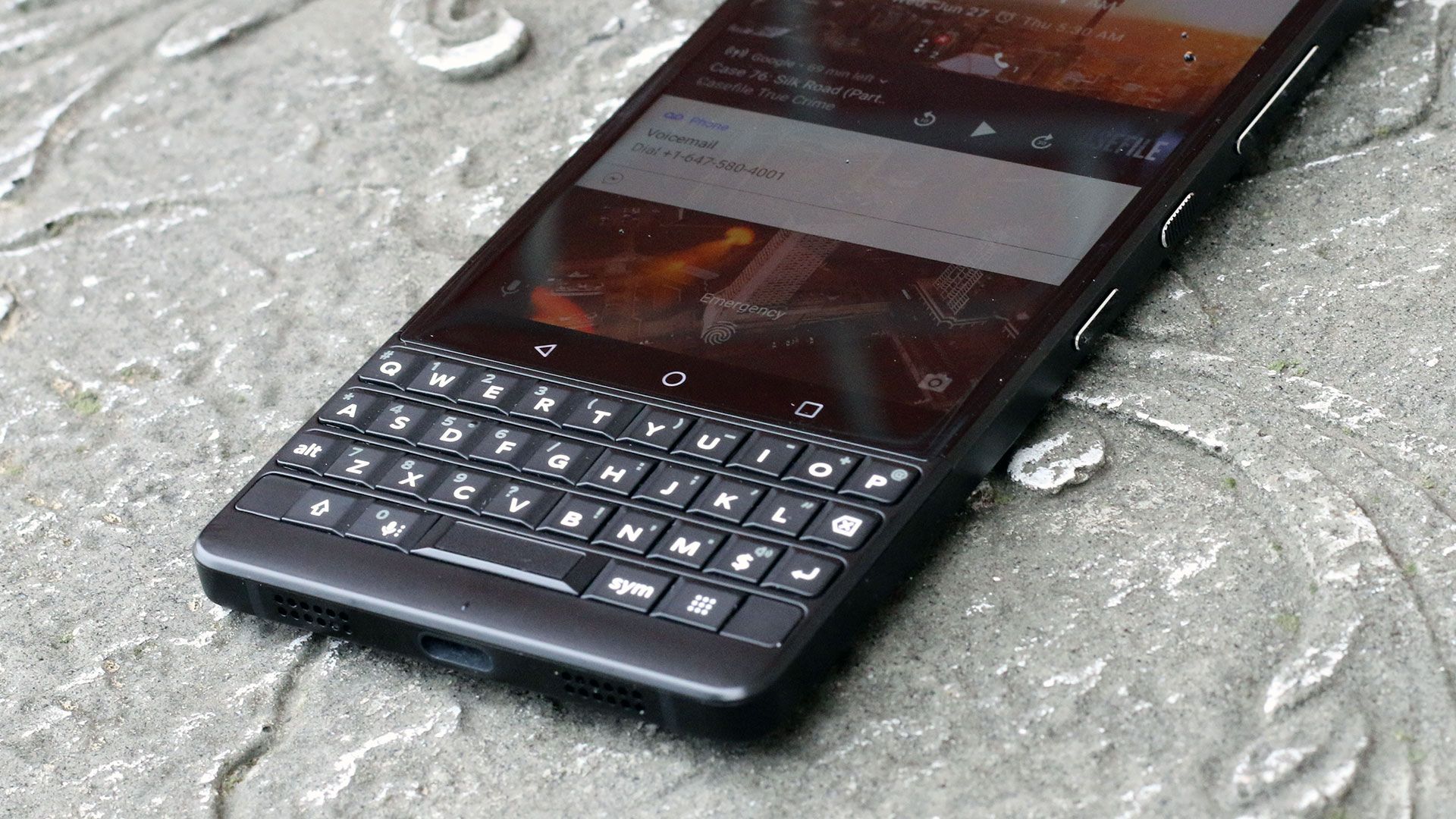 Обои blackberry keyone