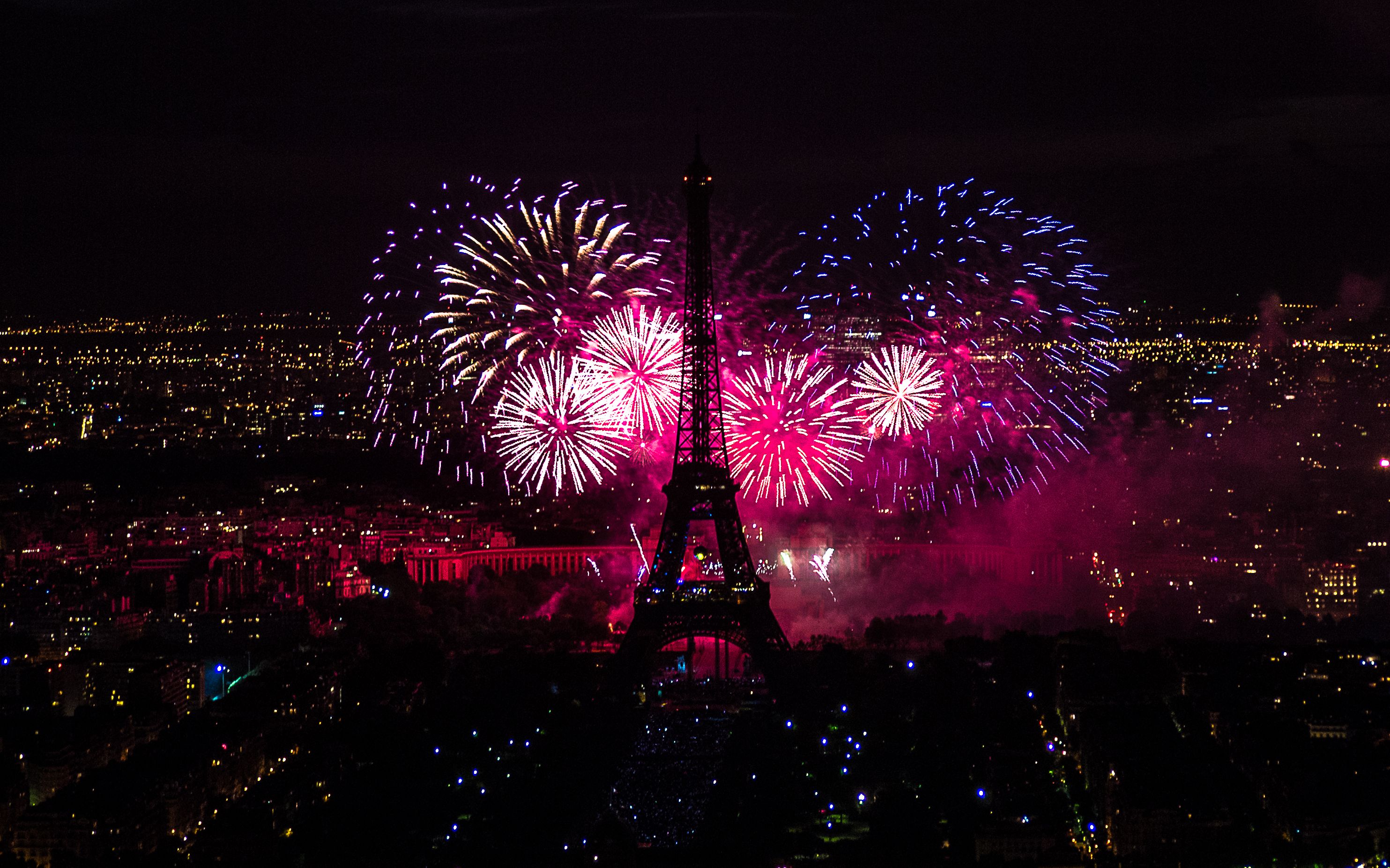 Eiffel Tower Fireworks Wallpapers - 4k, HD Eiffel Tower Fireworks ...