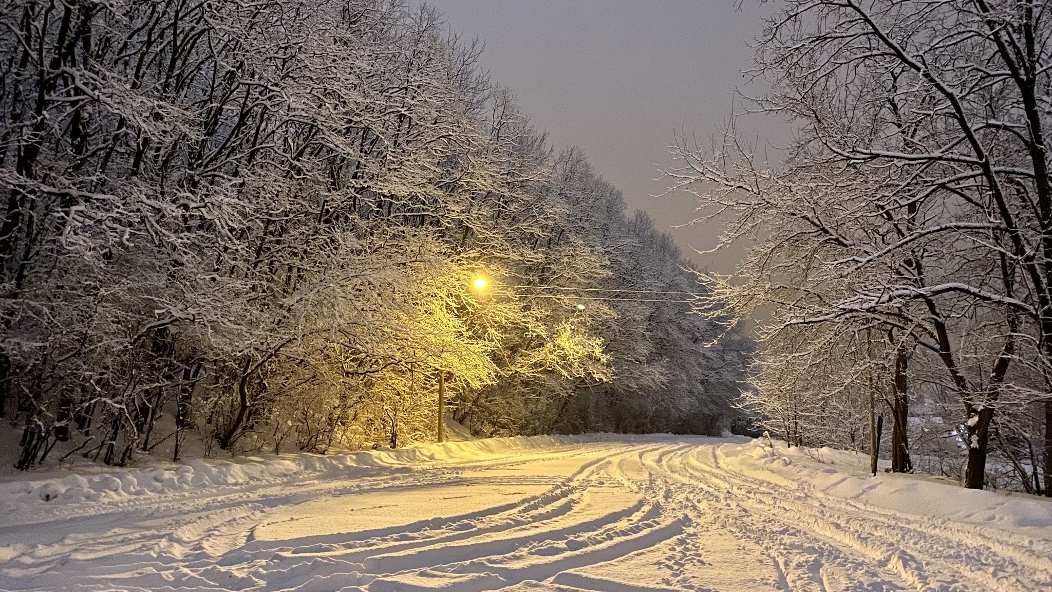 2048x1152 Winter in Wisconsin 2020 - Album on Imgur Wallpaper