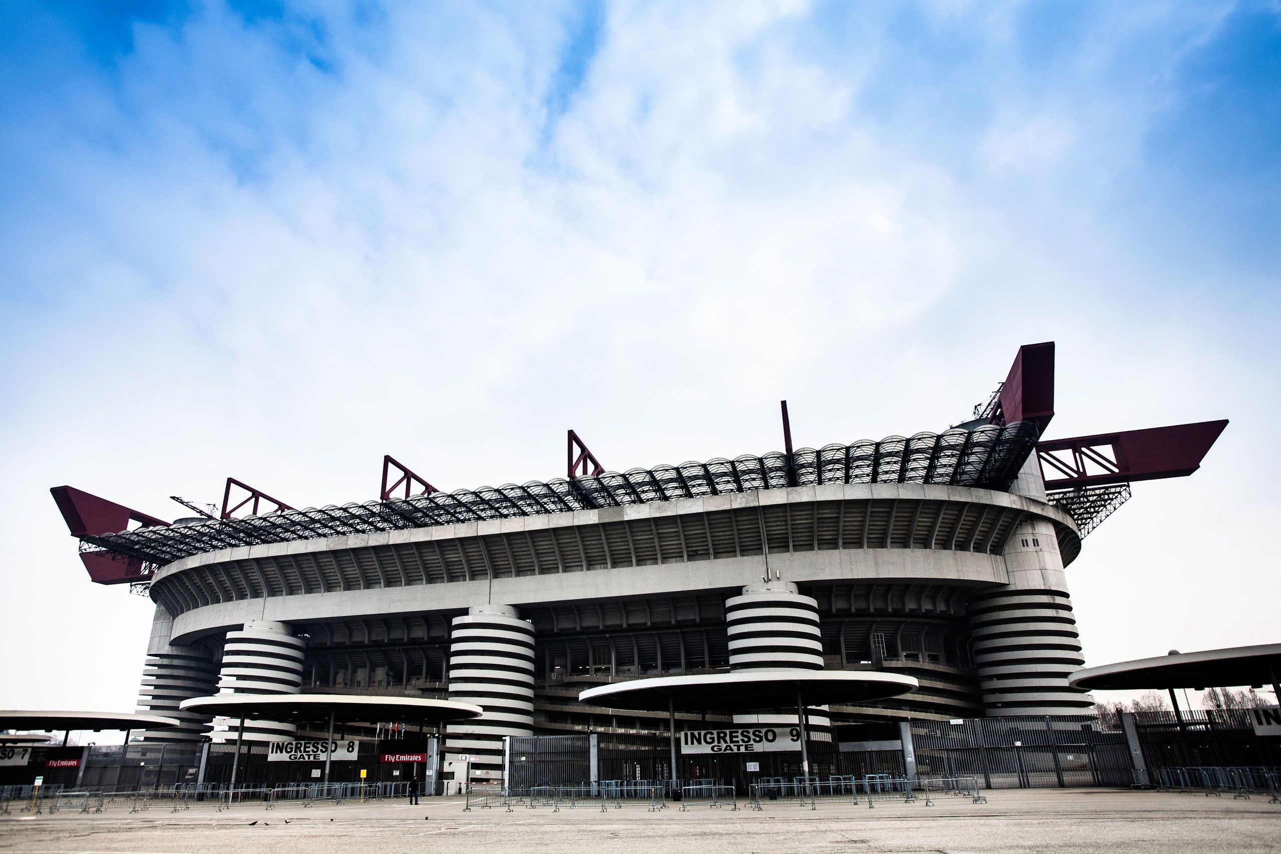 Сан сиро. Стадион: Сан-Сиро (Джузеппе Меацца). Giuseppe Meazza стадион.