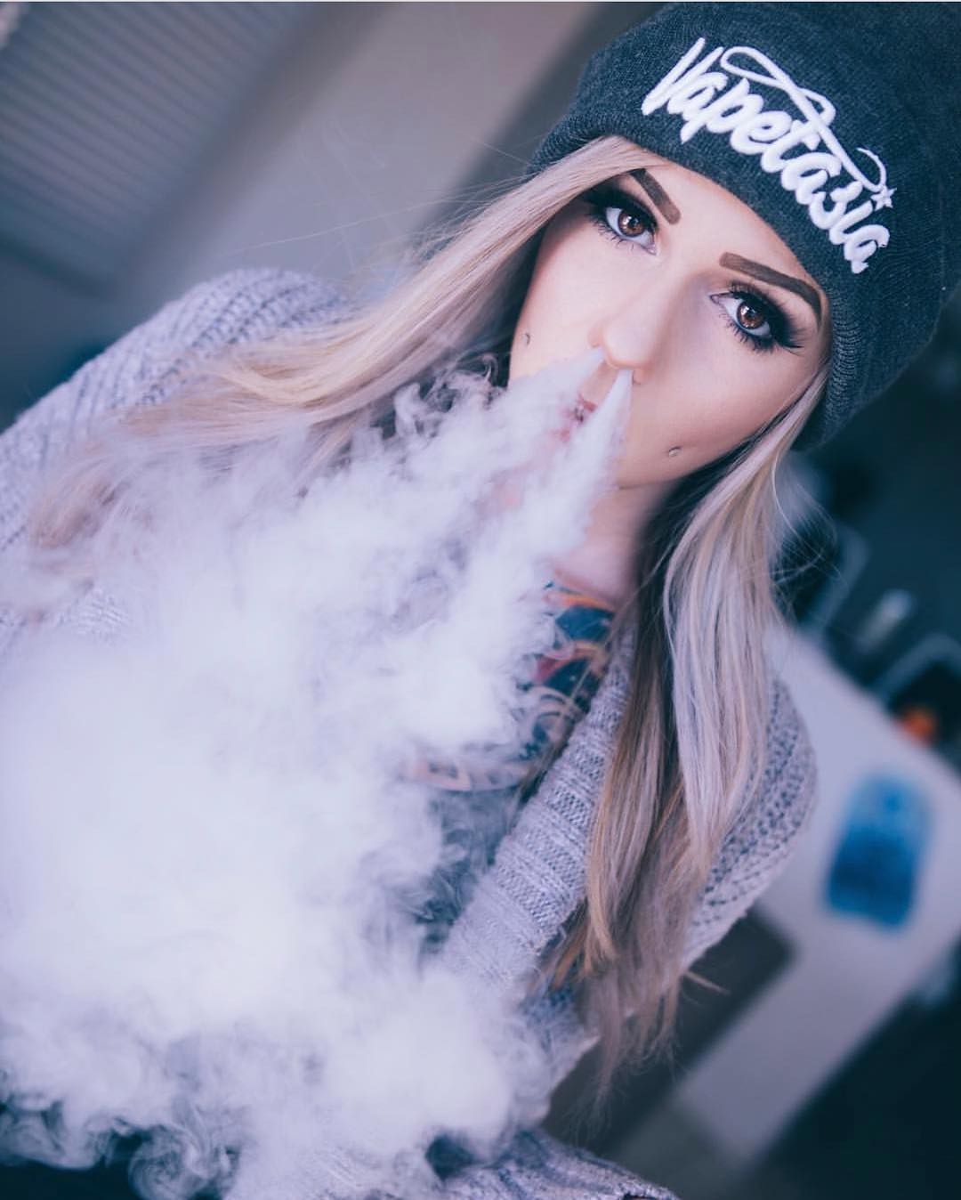 Vape Girl Wallpapers - 4k, HD Vape Girl Backgrounds on WallpaperBat