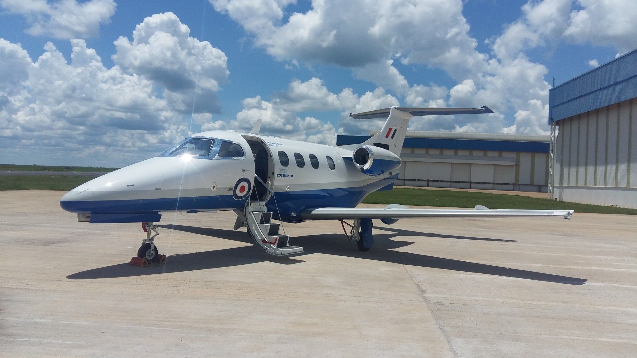 2048x1152 ADS Advance - Embraer delivers first Phenom 100 for UKMFTS Wallpaper