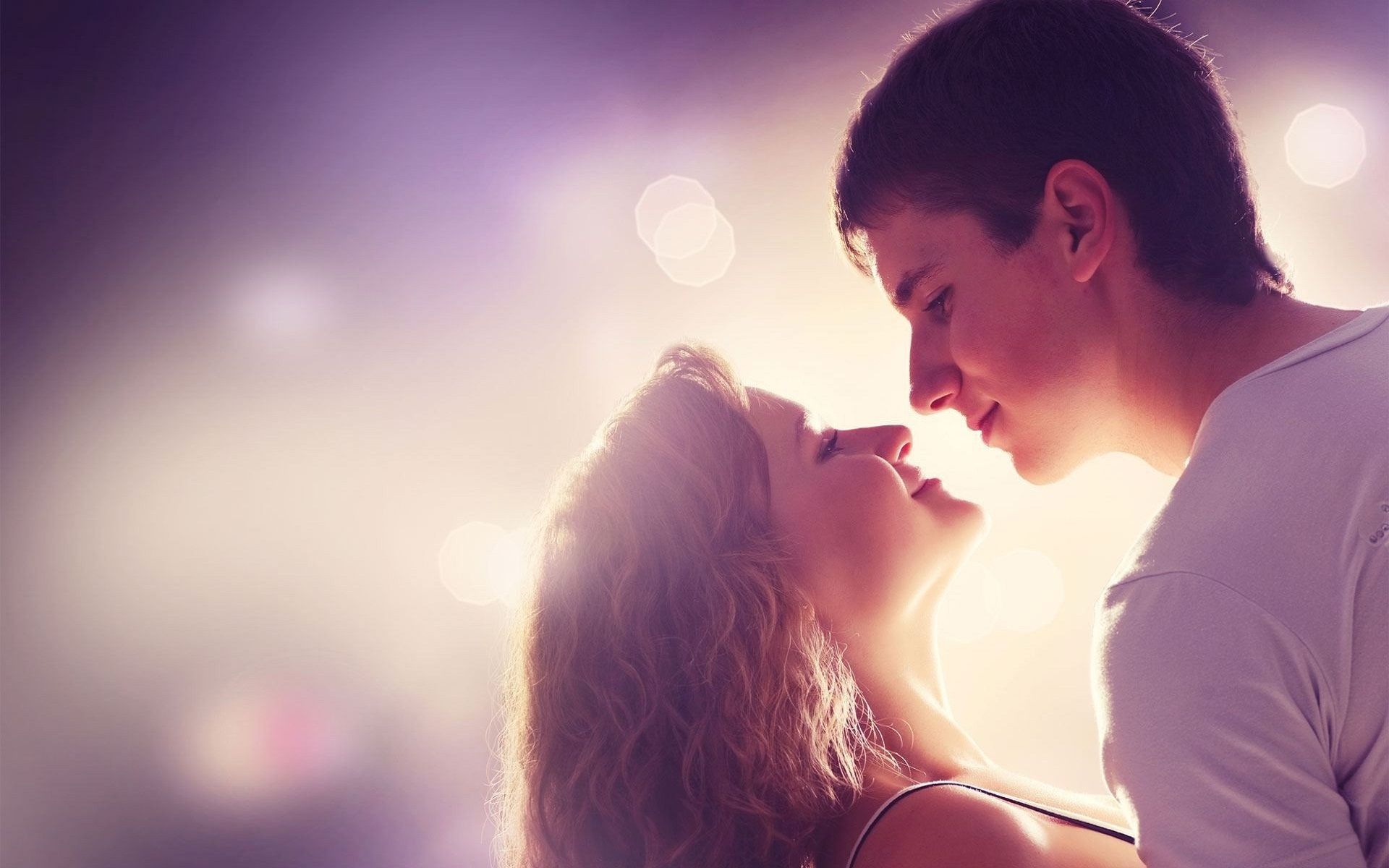 Romantic Kiss Wallpapers 4k Hd Romantic Kiss Backgrounds On Wallpaperbat