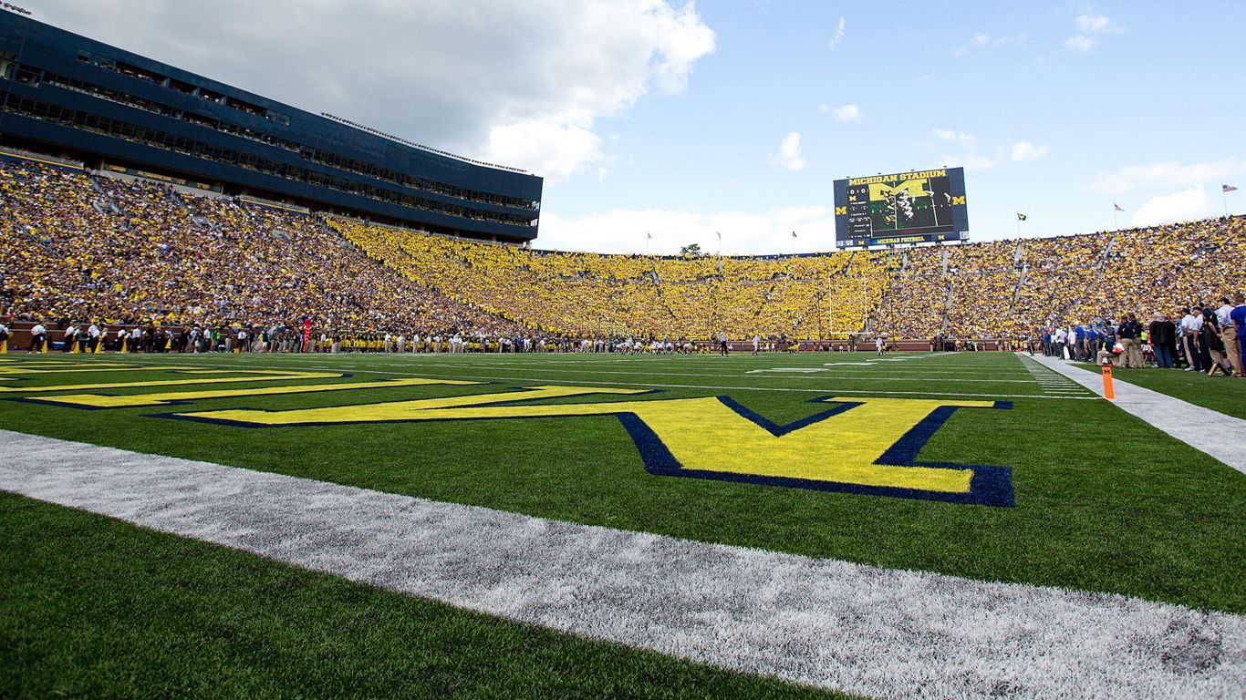 big-house-michigan-stadium-wallpapers-4k-hd-big-house-michigan