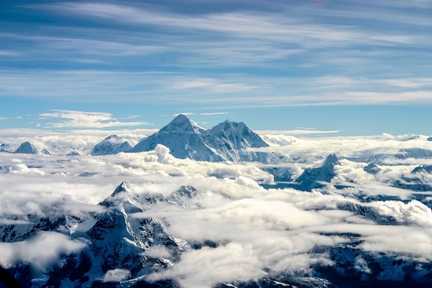 Mount Everest Wallpapers 4k Hd Mount Everest Backgrounds On Wallpaperbat