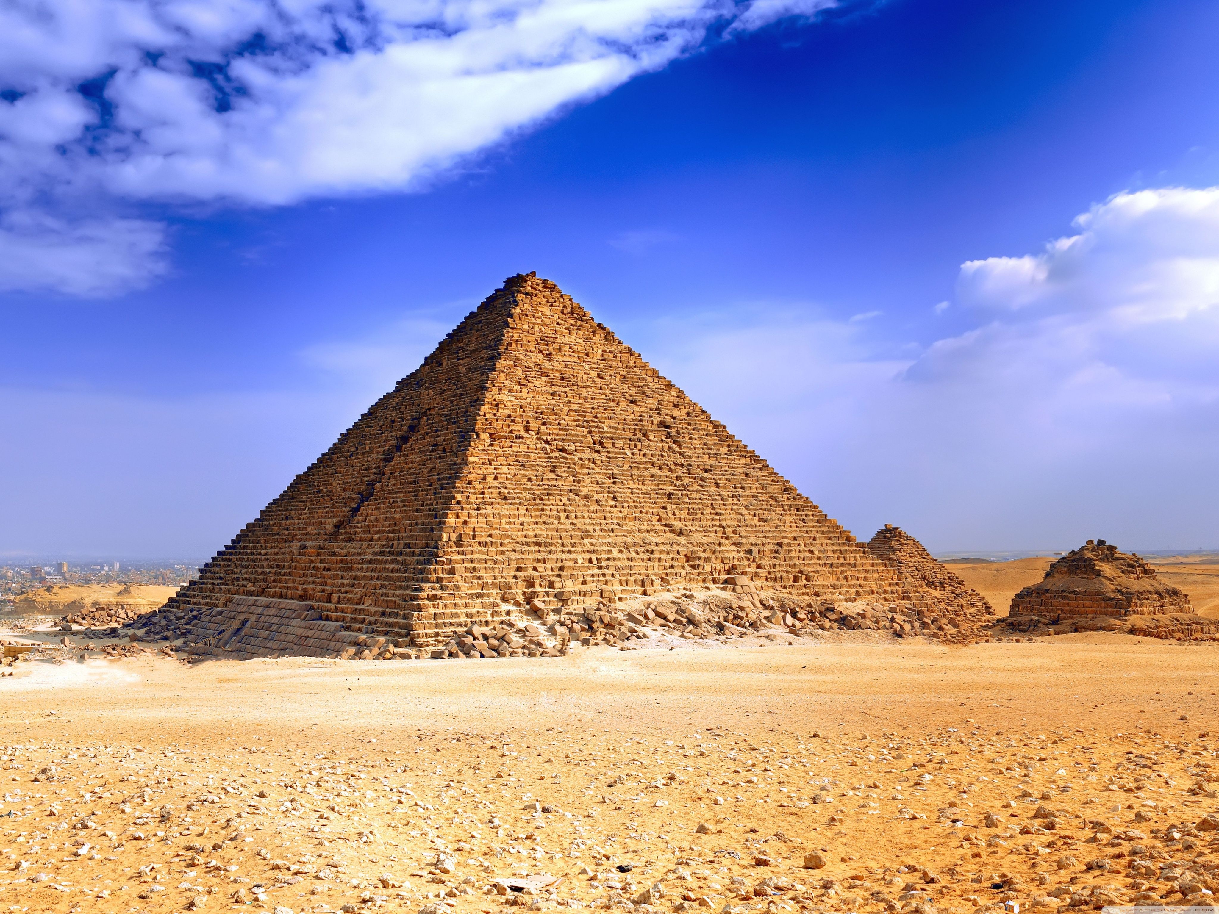 Egyptian Pyramid Model, Tourism Souvenirs, Pyramid Clock. Desktop Decoration Clo