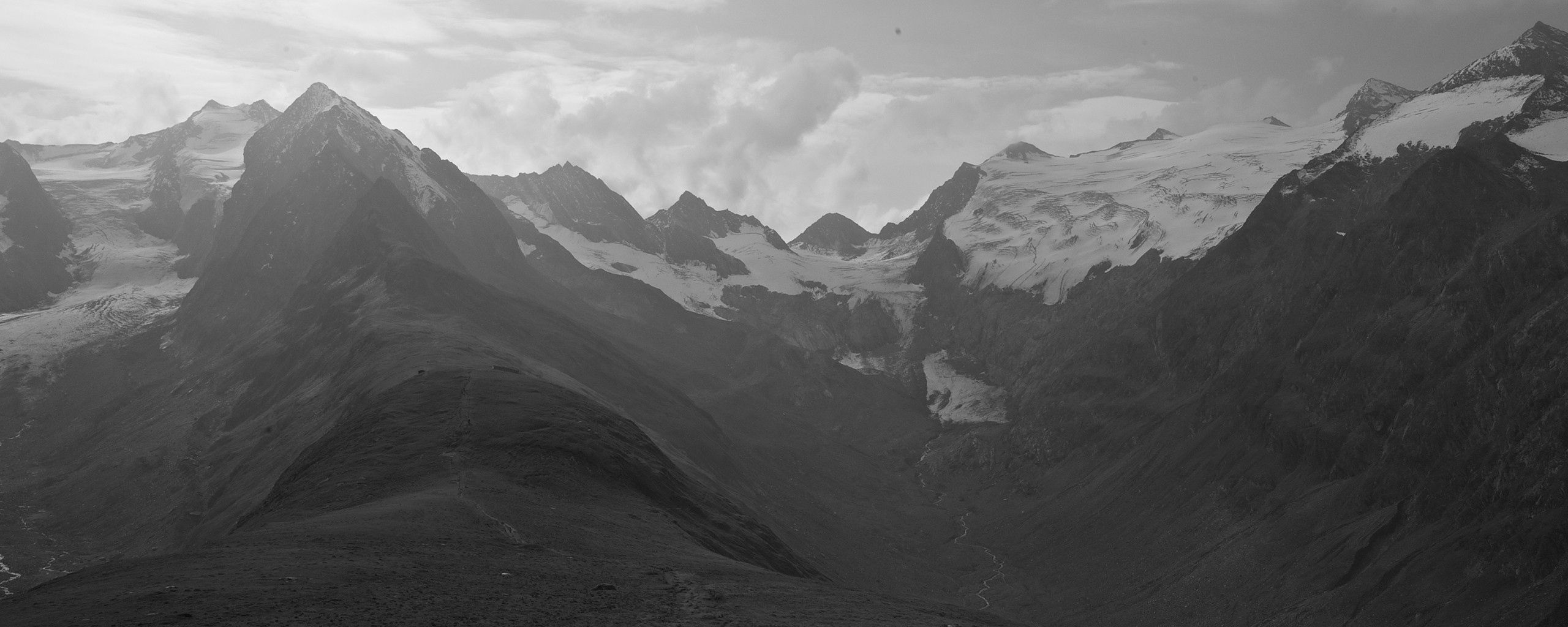 2560x1024 Download wallpaper 2560x1024 mountains, distance, sky, black and ... Wallpaper