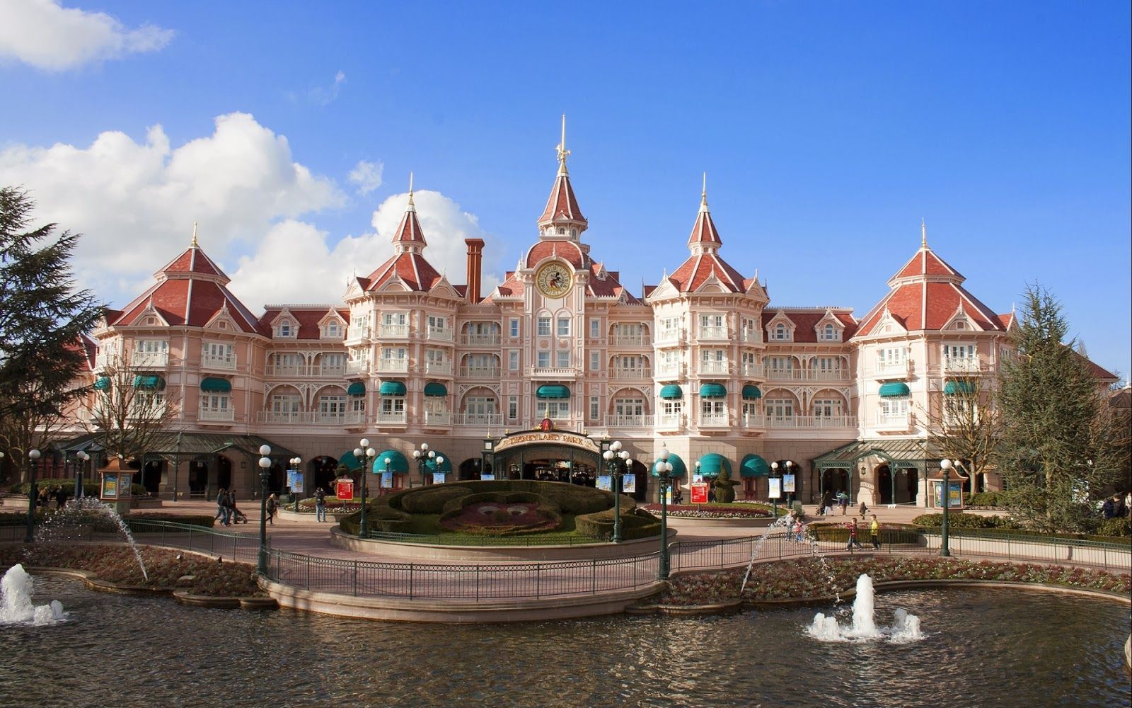 Disneyland Paris Wallpapers - 4k, HD Disneyland Paris Backgrounds on ...