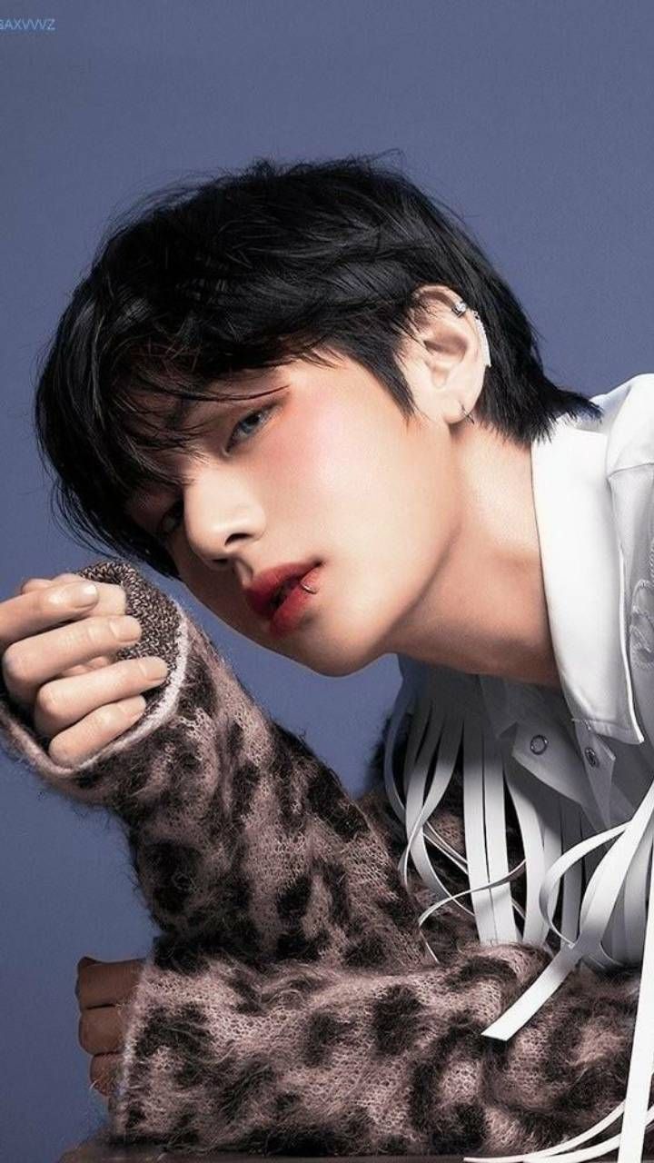 720x1280 Download BTS V Wallpaper by Bts_is_bae - 5d now. Browse millions of popular bts. Kim taehyung wallpaper, Bts wallpaper iphone taehyung, Bts eyes on WallpaperBat