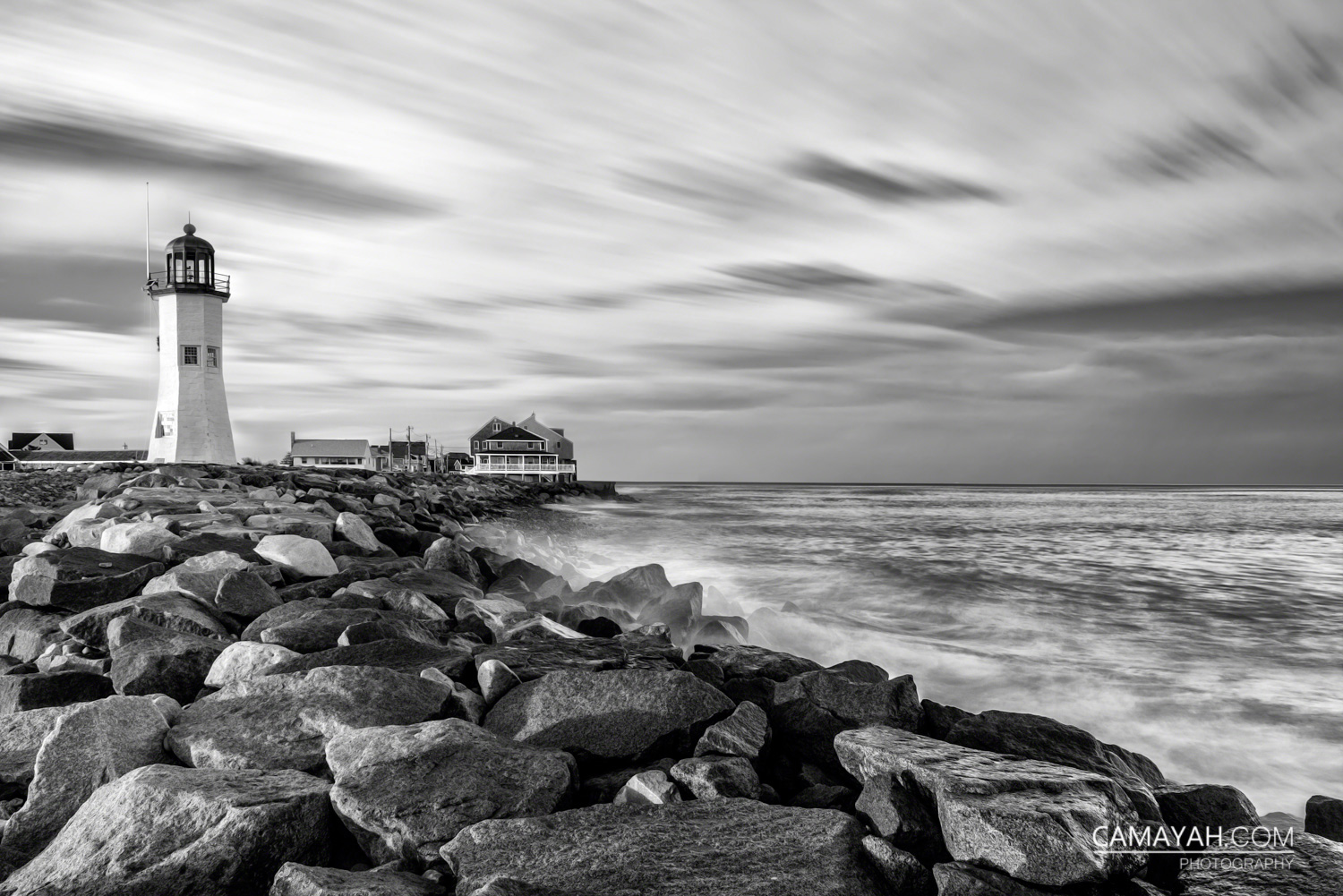 Маяк white. Нью Кастл Австралия Маяк. Black White Lighthouse pic. Pass the Lighthouse.