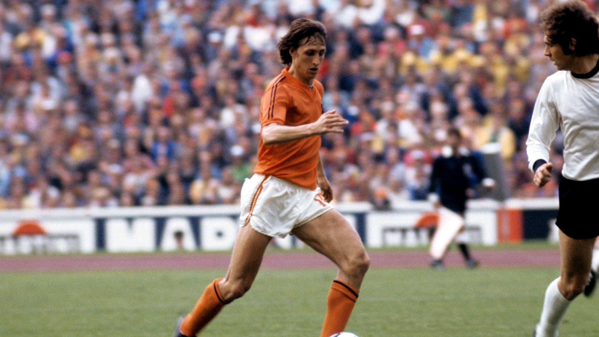 Johan Cruyff Wallpapers - 4k, HD Johan Cruyff Backgrounds on WallpaperBat