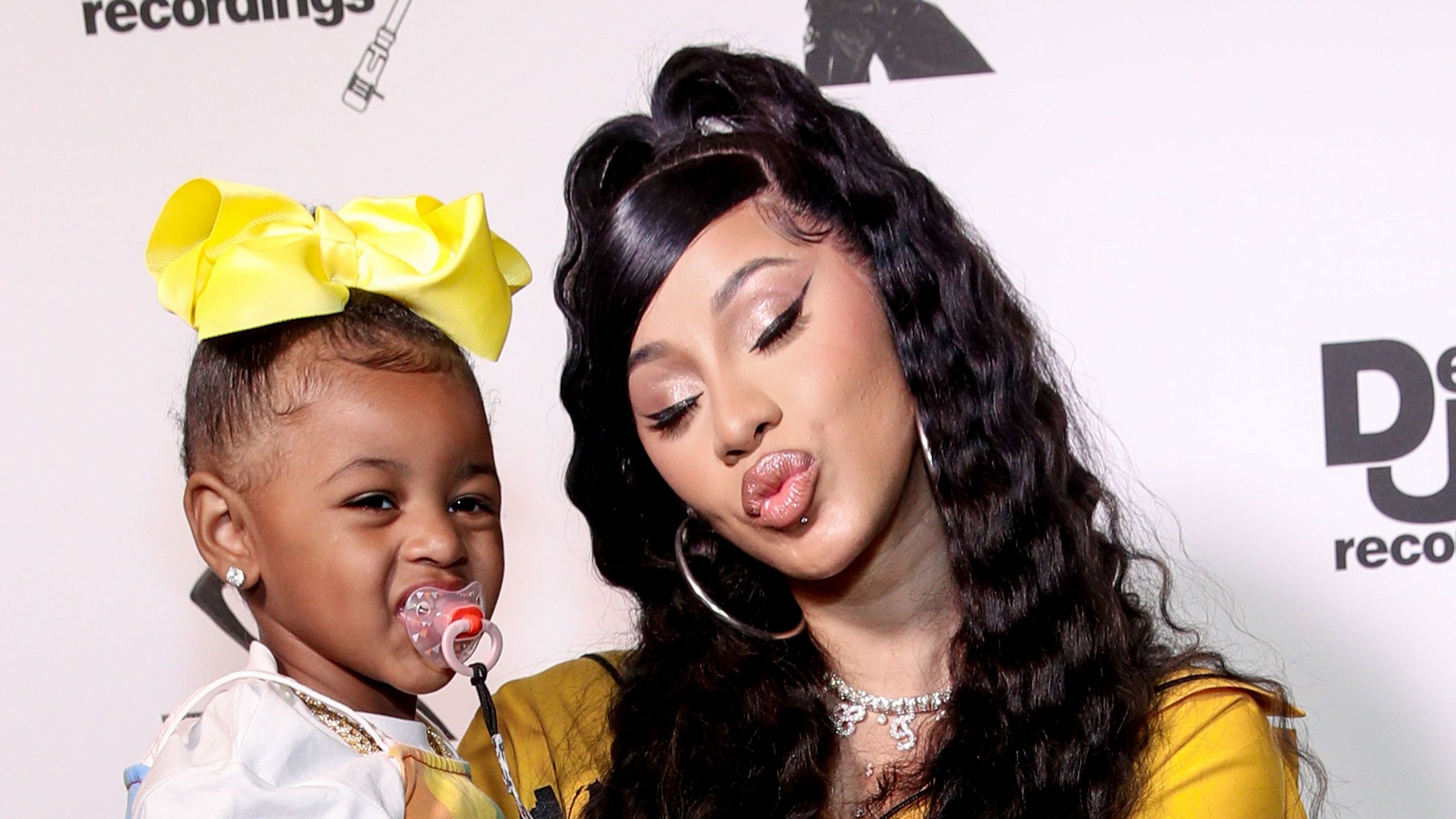 Cardi B Wallpapers 4k HD Cardi B Backgrounds On WallpaperBat