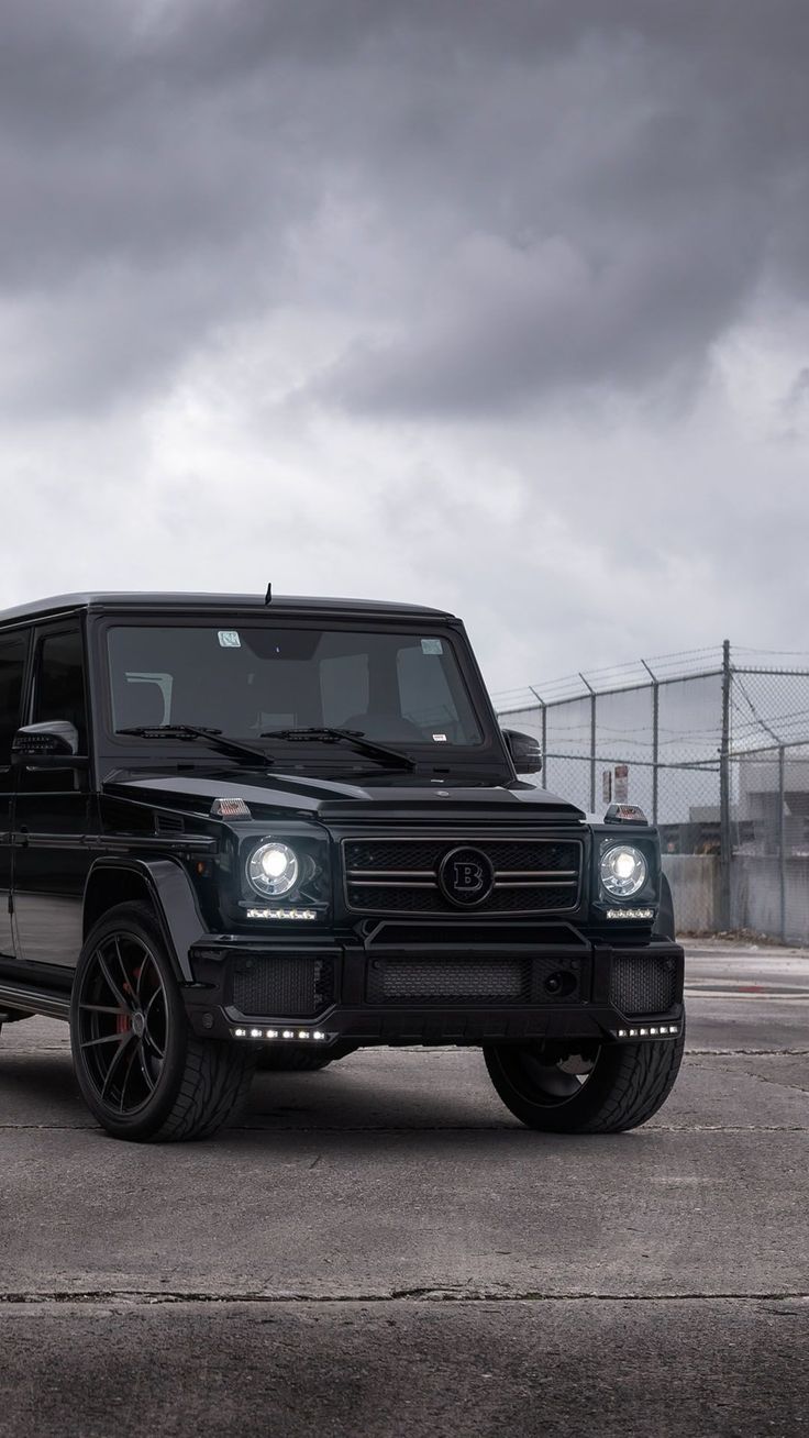 Mercedes Benz g63 AMG С охраной