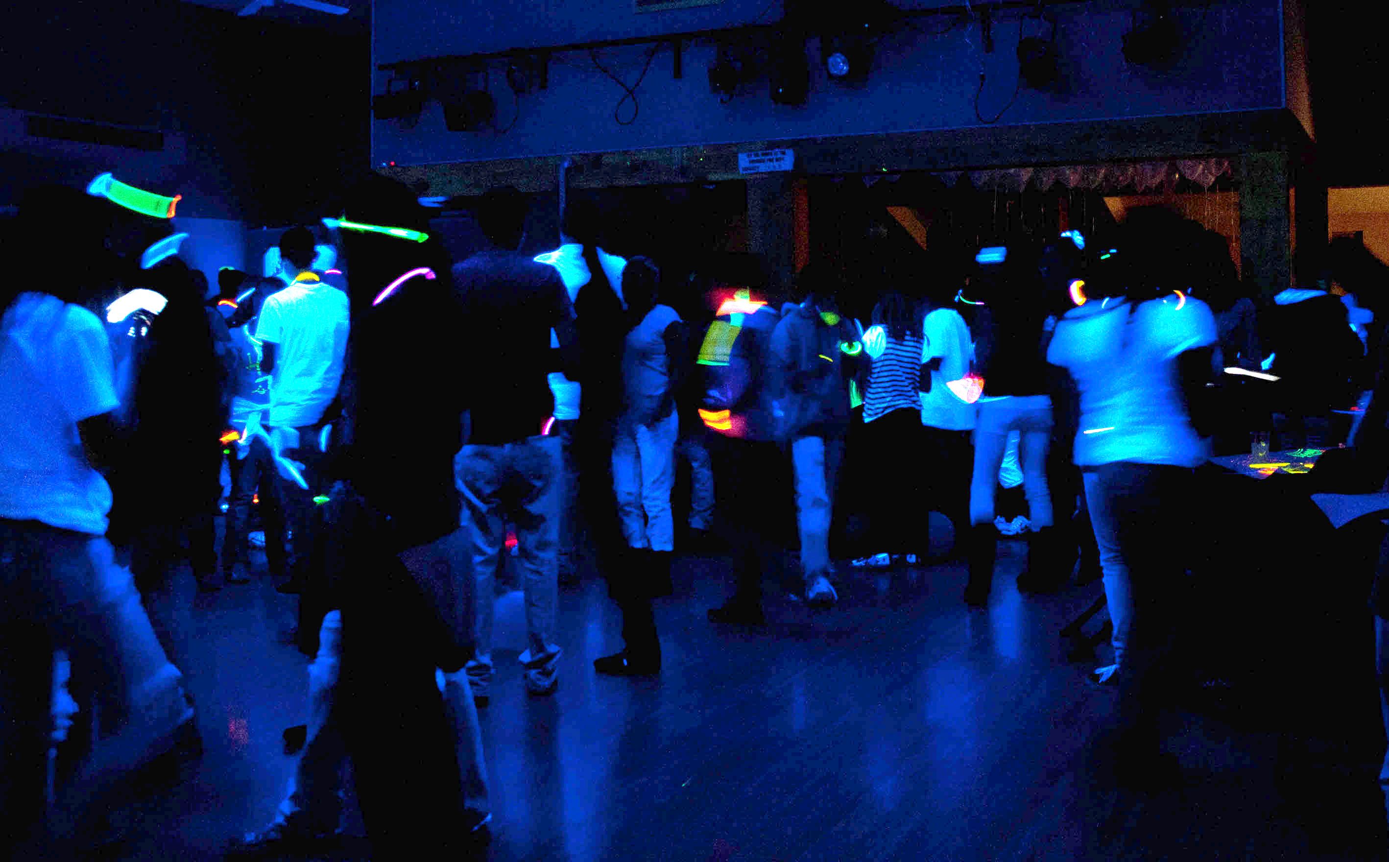 Black Light Party Wallpapers - 4k, HD Black Light Party Backgrounds on ...