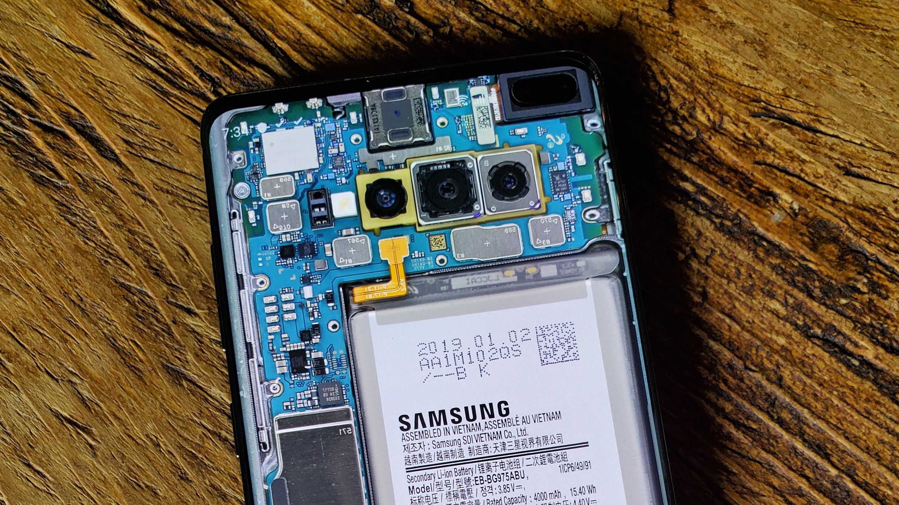 Samsung s10 plus аккумулятор. Samsung Galaxy s10e. Samsung Galaxy s10 Samsung. Батарея для Samsung Galaxy s10e. Батарейка Samsung Galaxy s 10 e.