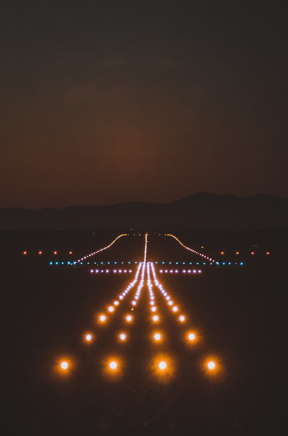 1000x1515 500+ Airport Runway Pictures [HD] | Download Free Images on Unsplash Wallpaper