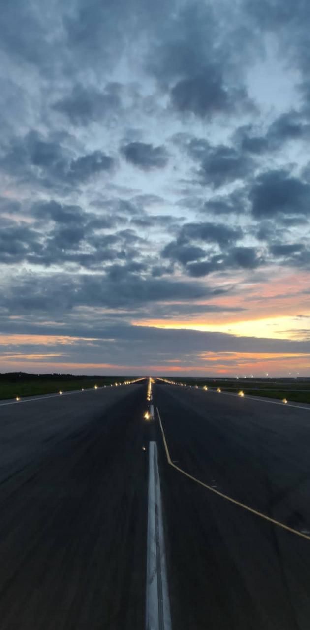 630x1280 Runway wallpaper by Imeetrana - Download on ZEDGE™ | e46f Wallpaper