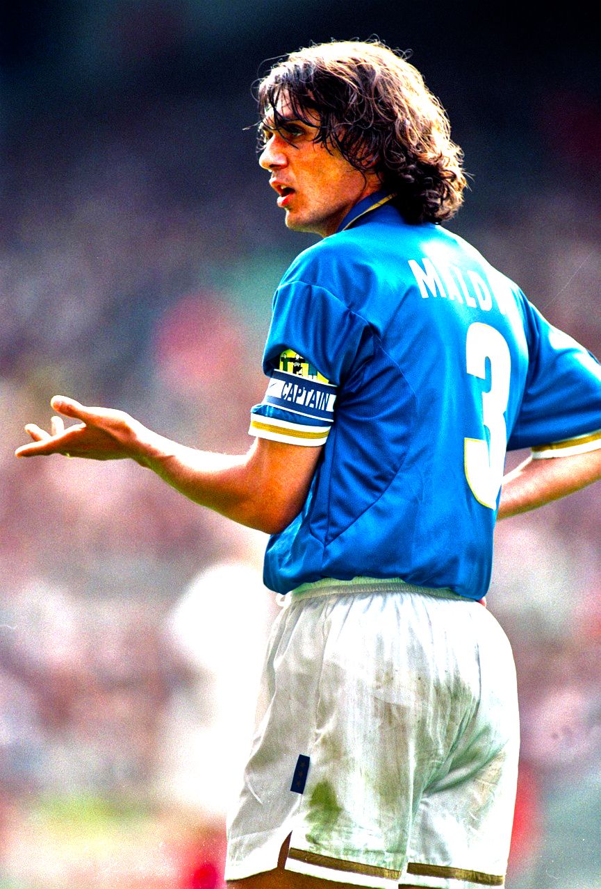 865x1280 Maldini-captain – Forza27 Wallpaper