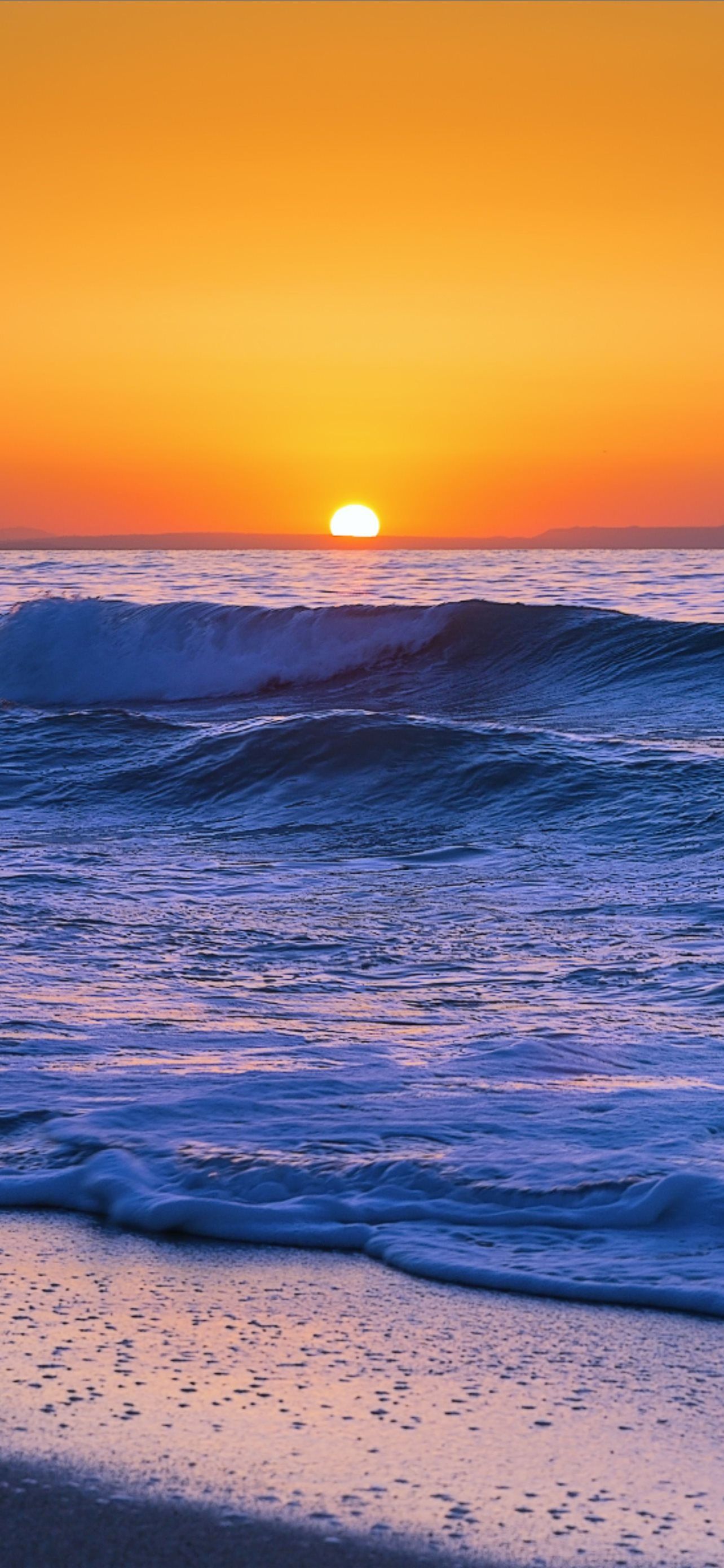 Ocean Waves Sunset Iphone Wallpapers 4k Hd Ocean Waves Sunset Iphone Backgrounds On Wallpaperbat 5668