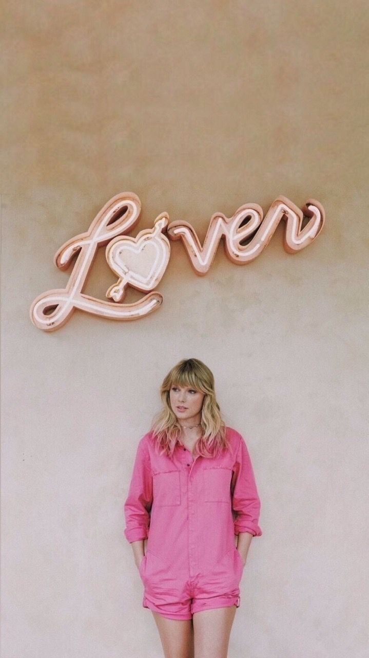 Taylor Swift Lover Phone Wallpapers 4k Hd Taylor Swift Lover Phone Backgrounds On Wallpaperbat