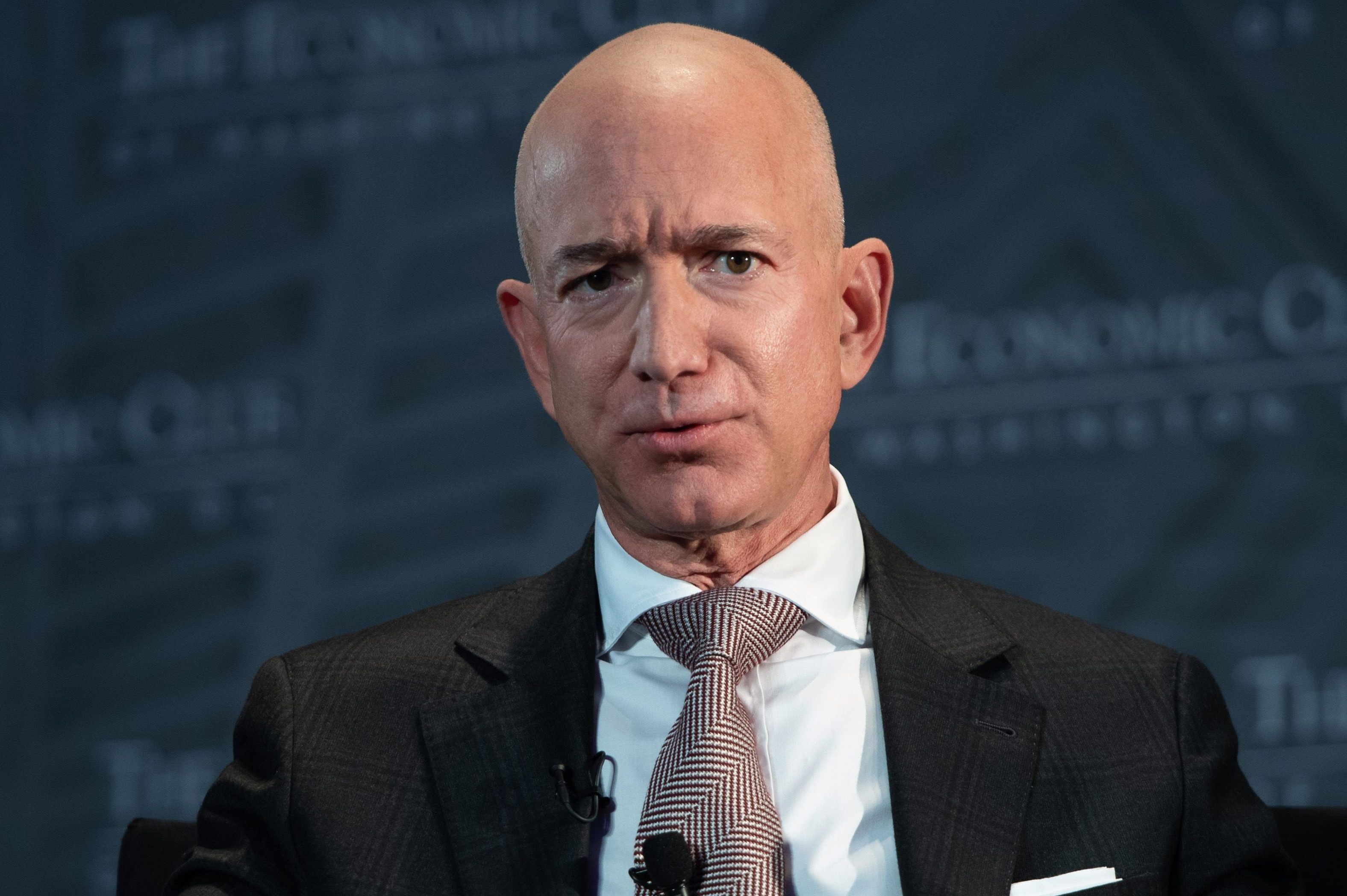 Jeff Bezos Wallpapers - 4k, HD Jeff Bezos Backgrounds on WallpaperBat