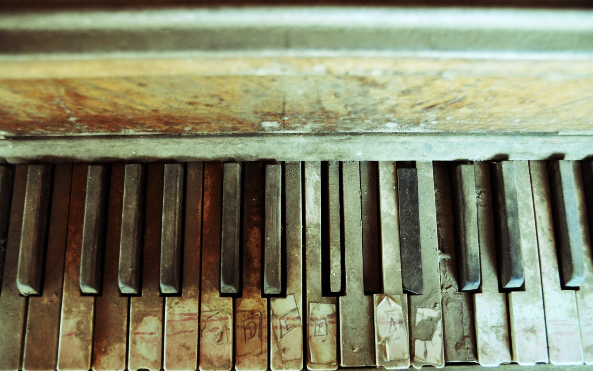 Old Piano Wallpapers - 4k, HD Old Piano Backgrounds on WallpaperBat