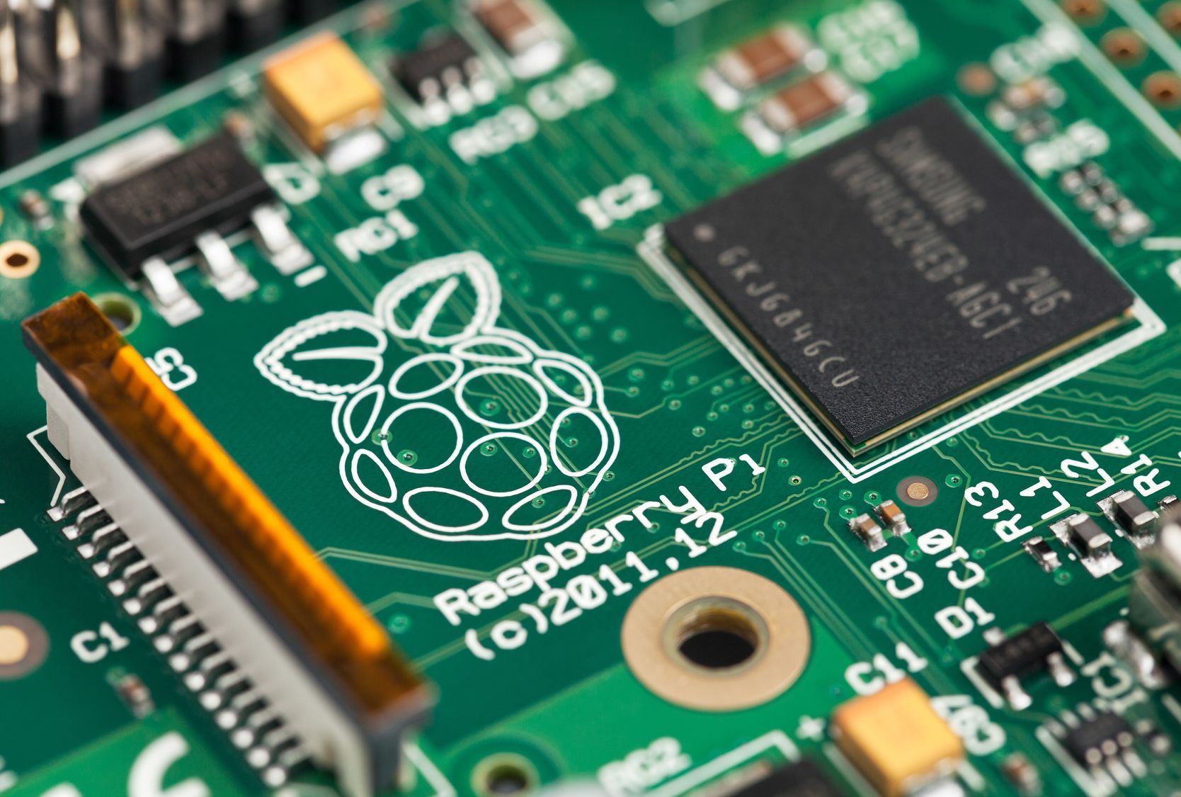 1668x1125 Raspbian For Raspberry Pi Gets a Visual on WallpaperBat